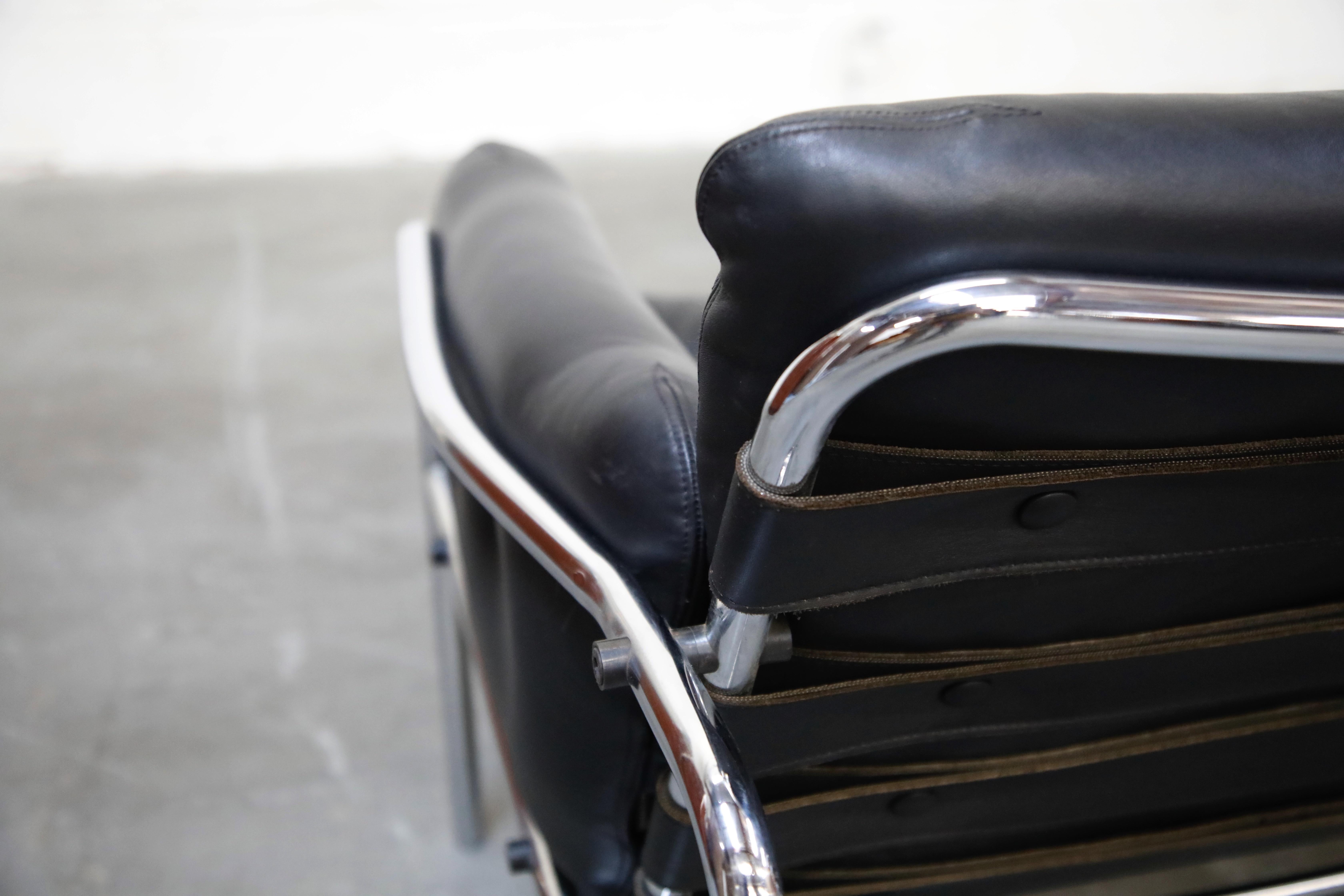 'Osaka' Two-Seat Sofa in Black Leather by Martin Visser for 't Spectrum, 1960s 10