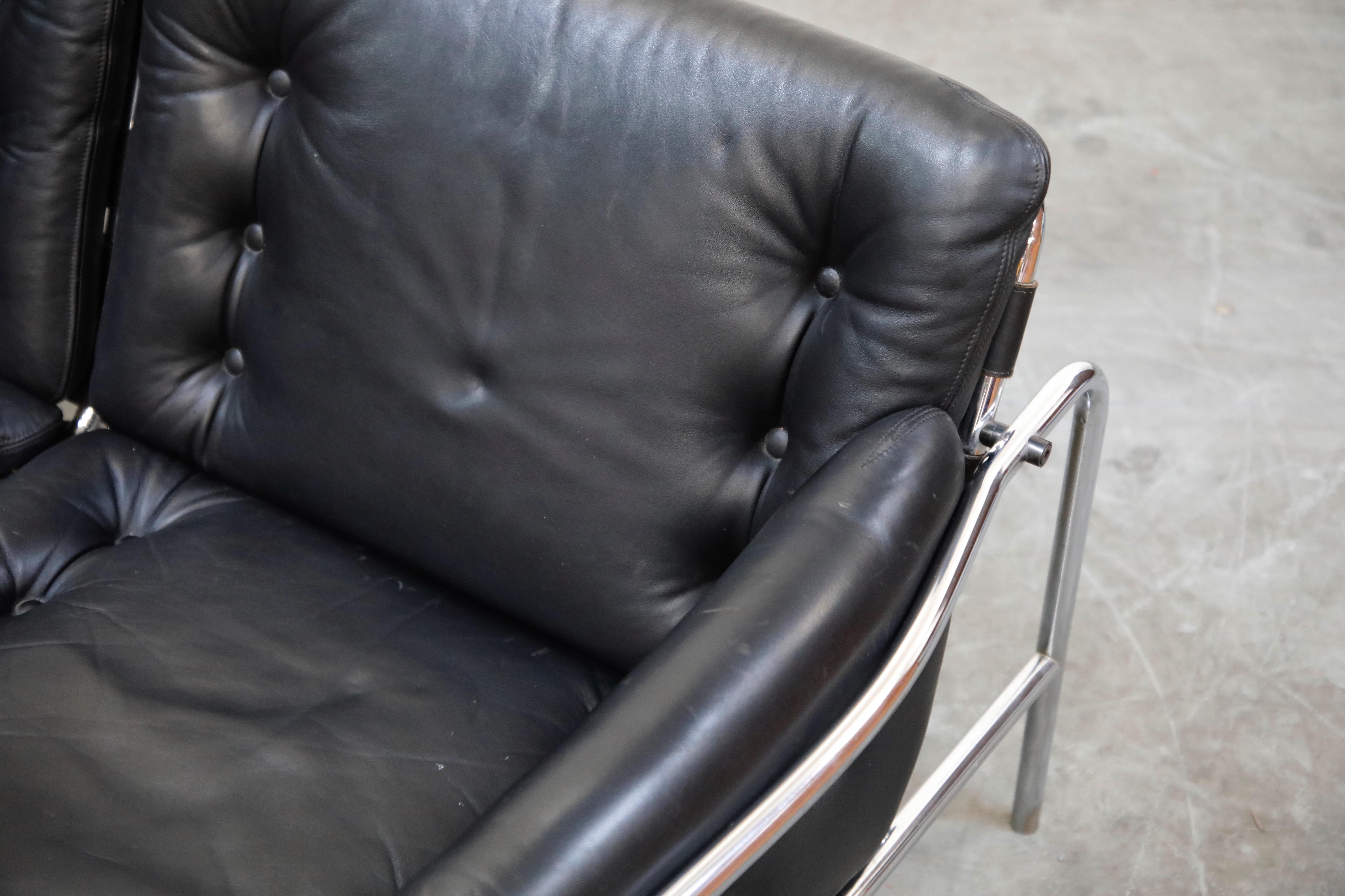 'Osaka' Two-Seat Sofa in Black Leather by Martin Visser for 't Spectrum, 1960s 1