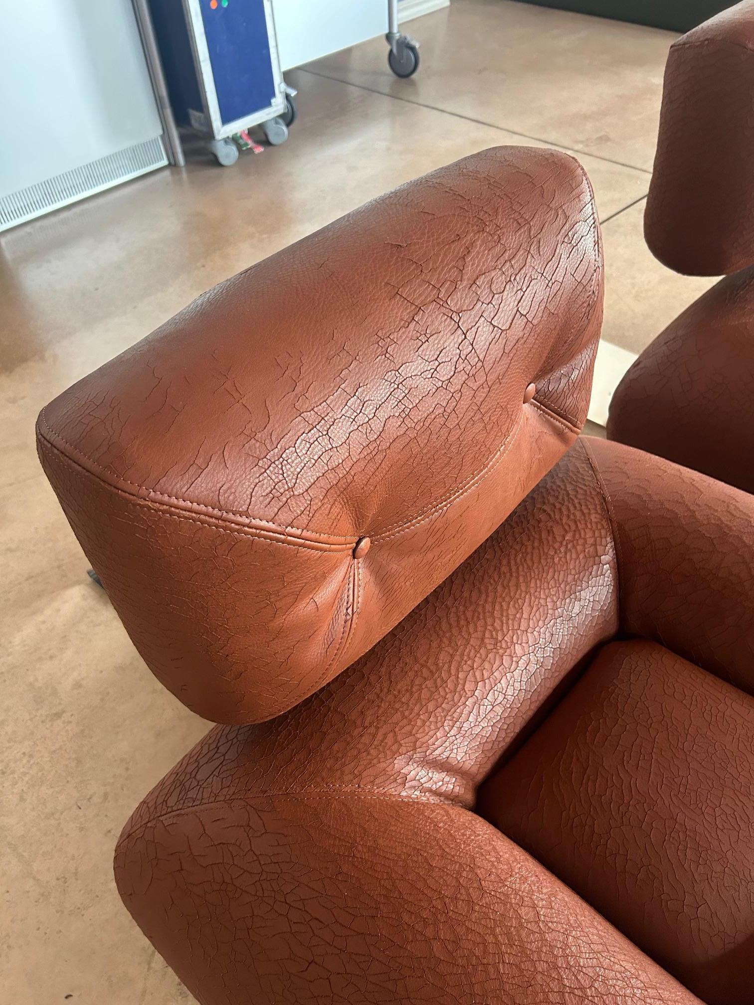 Osca Niemeyer paire de fauteuils Aran pour Aran Line, Florence Italie, 1975 4
