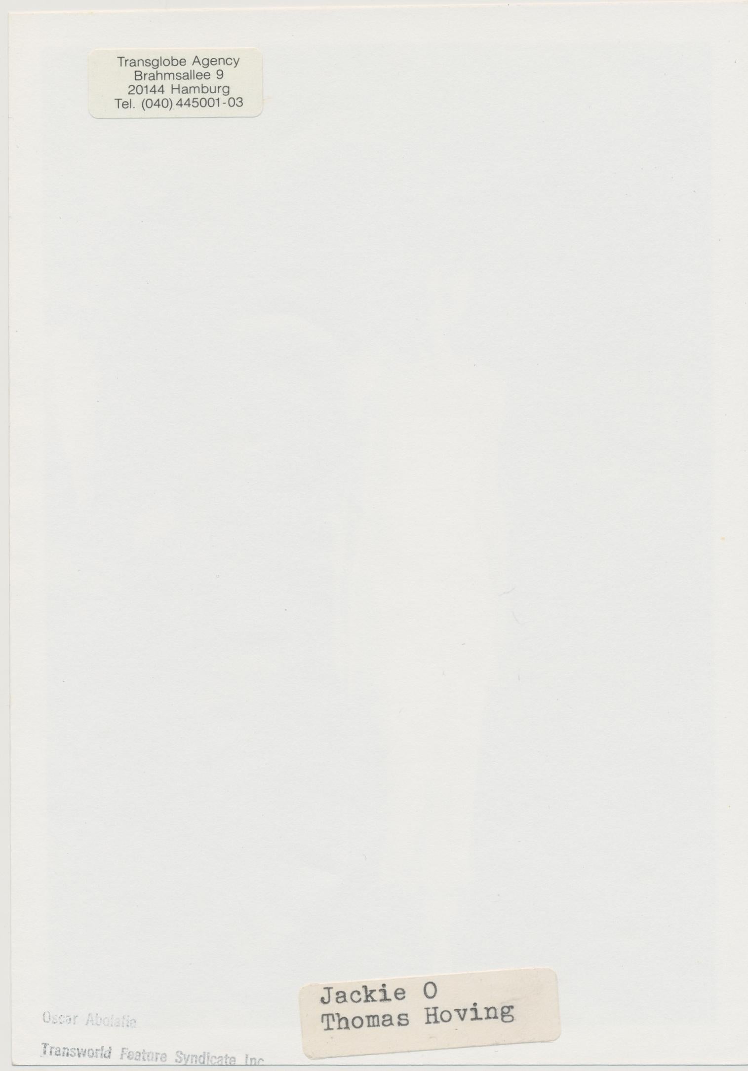 Thomas Hoving, Schwarz-Weiß, MET, USA, 1976, 18,1 x 12,7 cm im Angebot 1