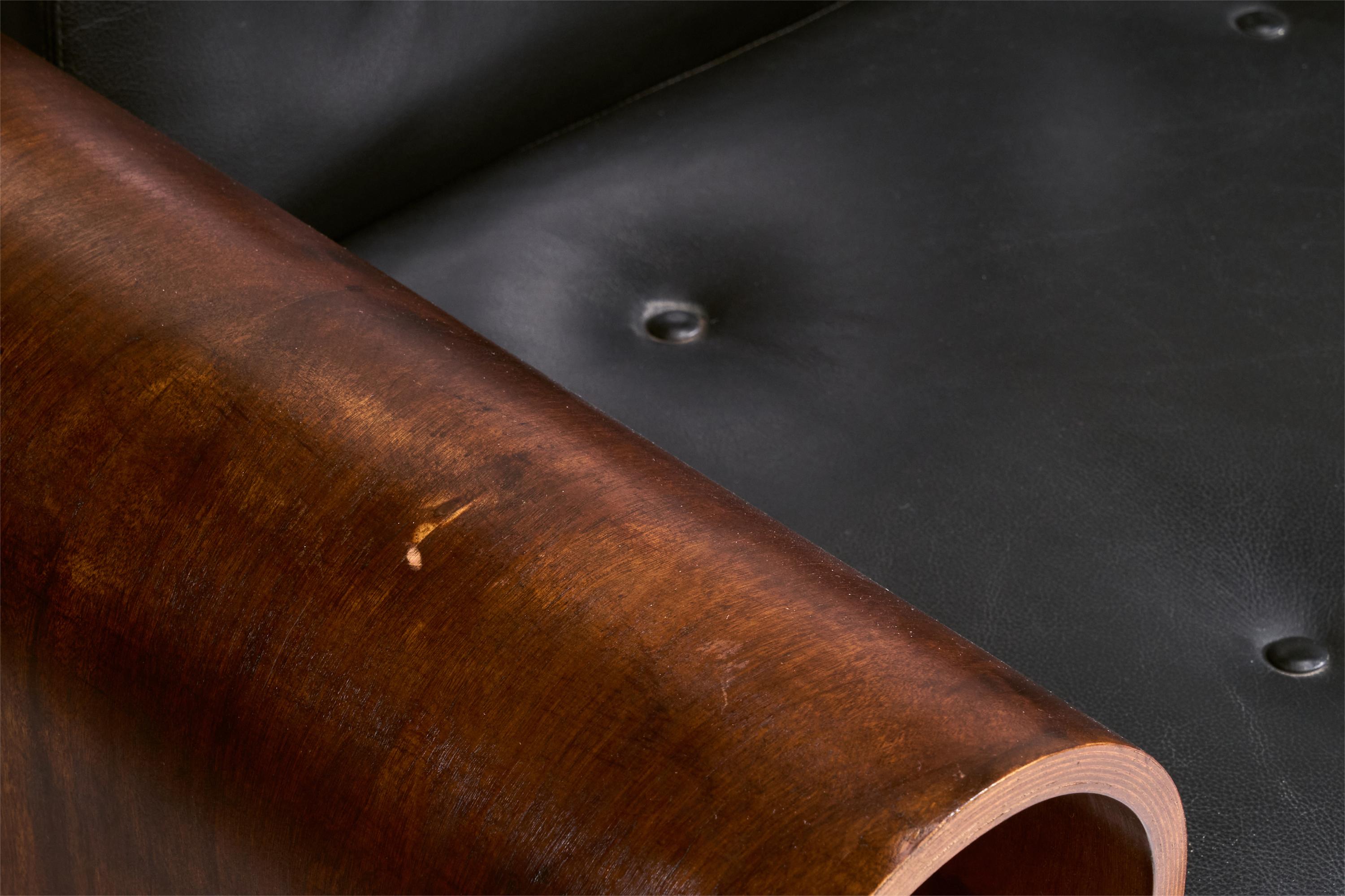 Oscar and Anna Maria Niemeyer, Sofa, Imbuia, Leather, Brazil, 1990 For Sale 1