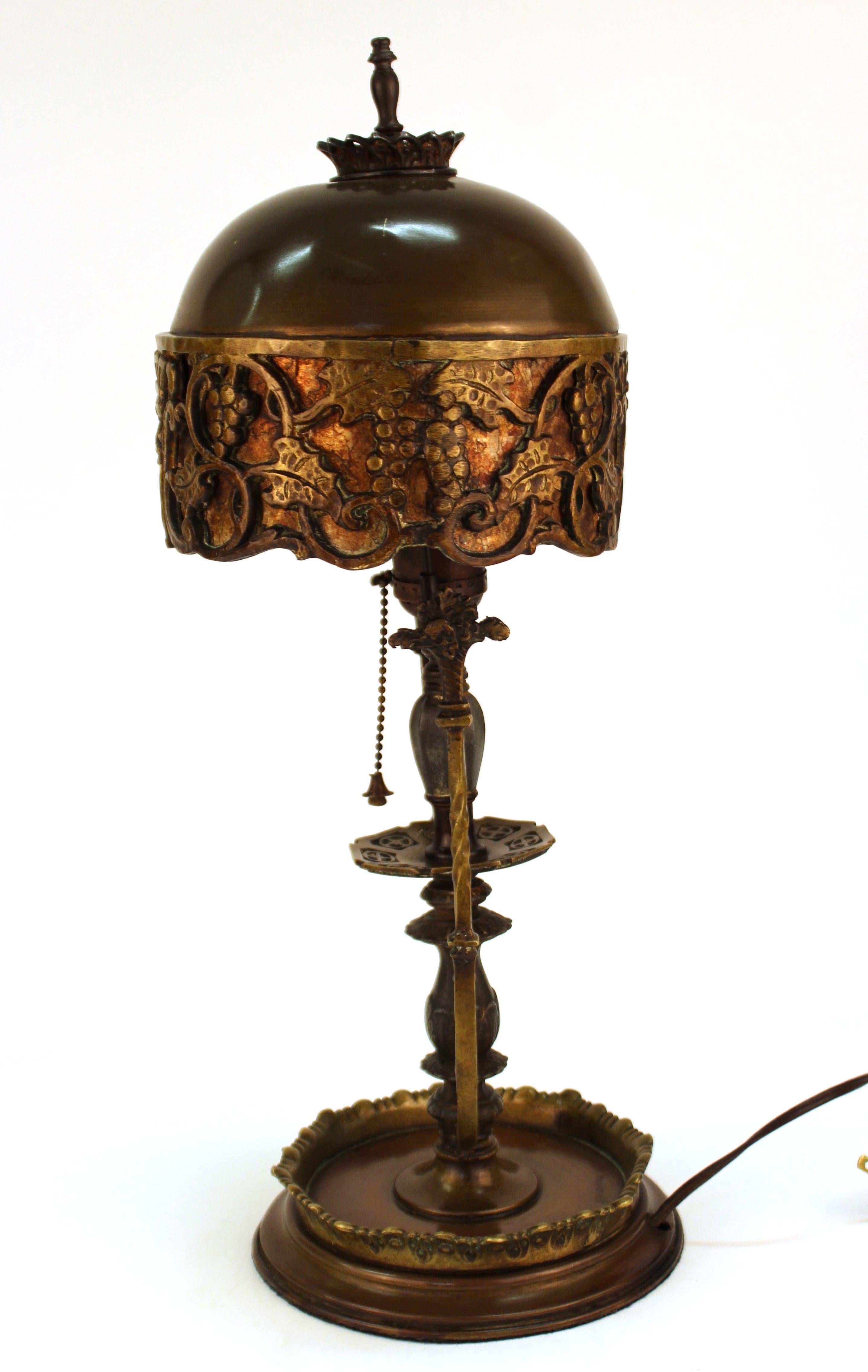 Mid-20th Century Oscar Bach Bacchus Boudoir Table Lamp with Mica Shade
