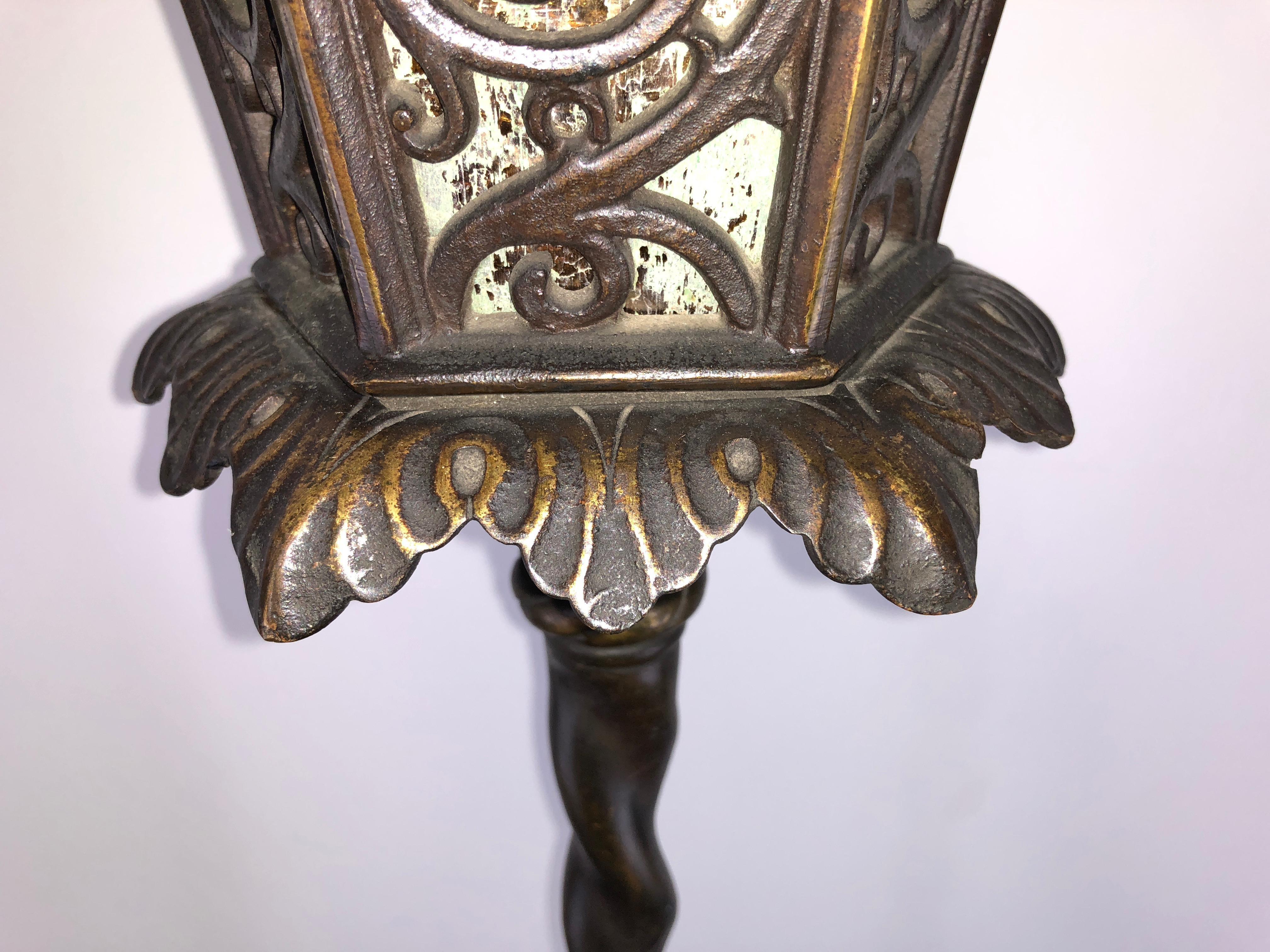 XX secolo OSCAR BACH The Segar Studios - Lampada da terra con torce in bronzo - Coppia