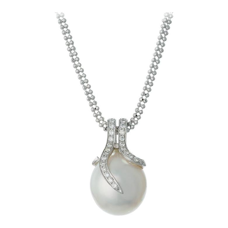 Oscar Collection White South Sea Pearl Diamond Pendant Necklace For Sale