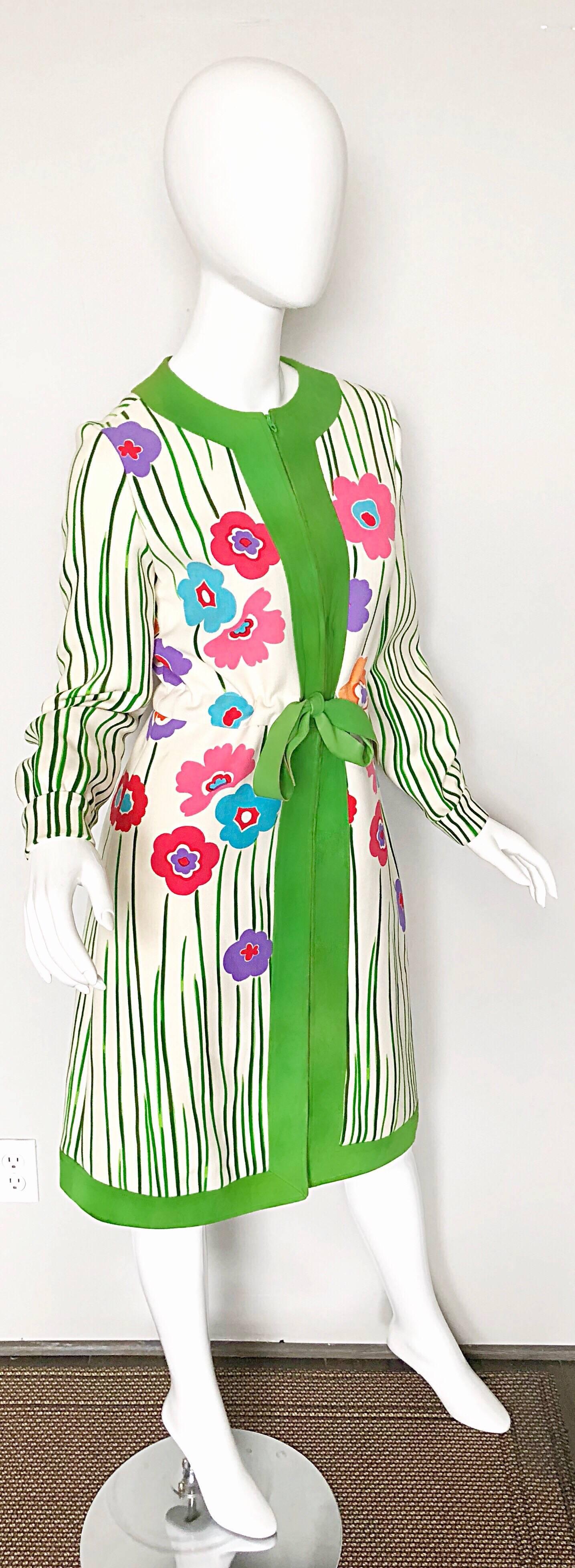 Oscar de la Renta 1960s Ivory Wool + Green Suede Mod Flower Print Jacket Dress For Sale 1