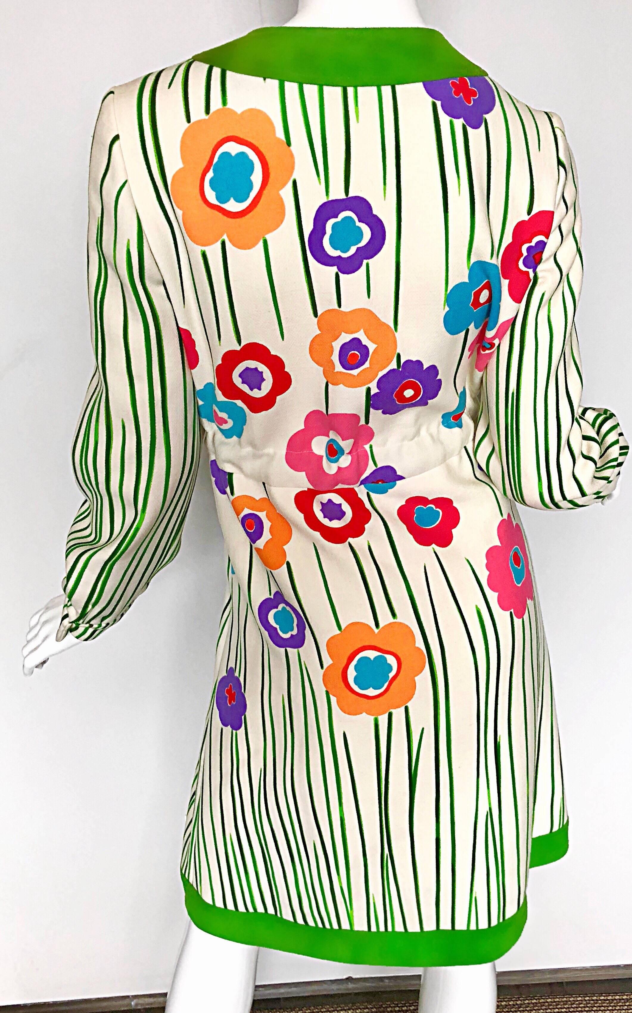 Oscar de la Renta 1960s Ivory Wool + Green Suede Mod Flower Print Jacket Dress For Sale 2