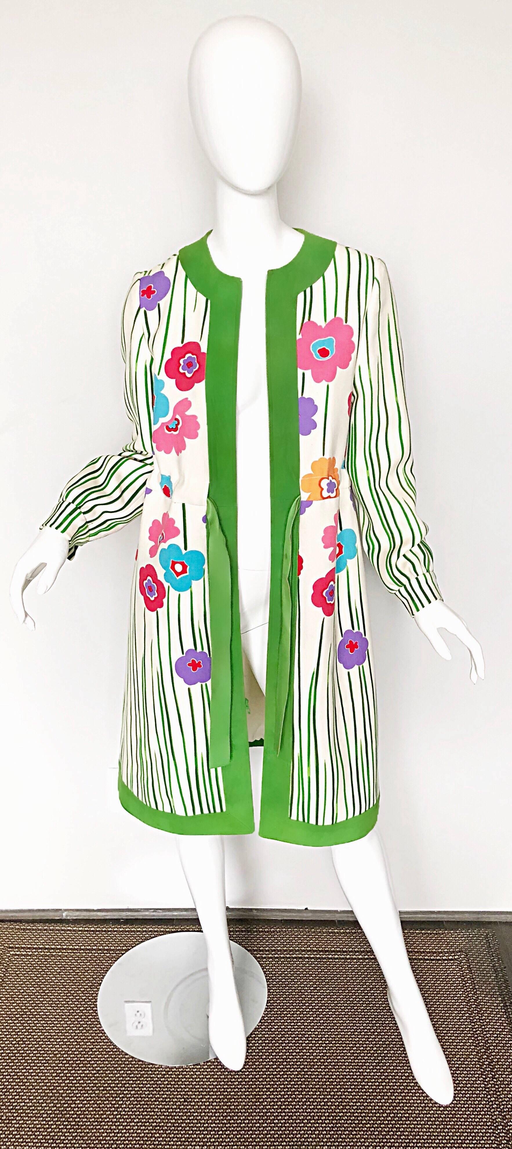 Oscar de la Renta 1960s Ivory Wool + Green Suede Mod Flower Print Jacket Dress For Sale 3