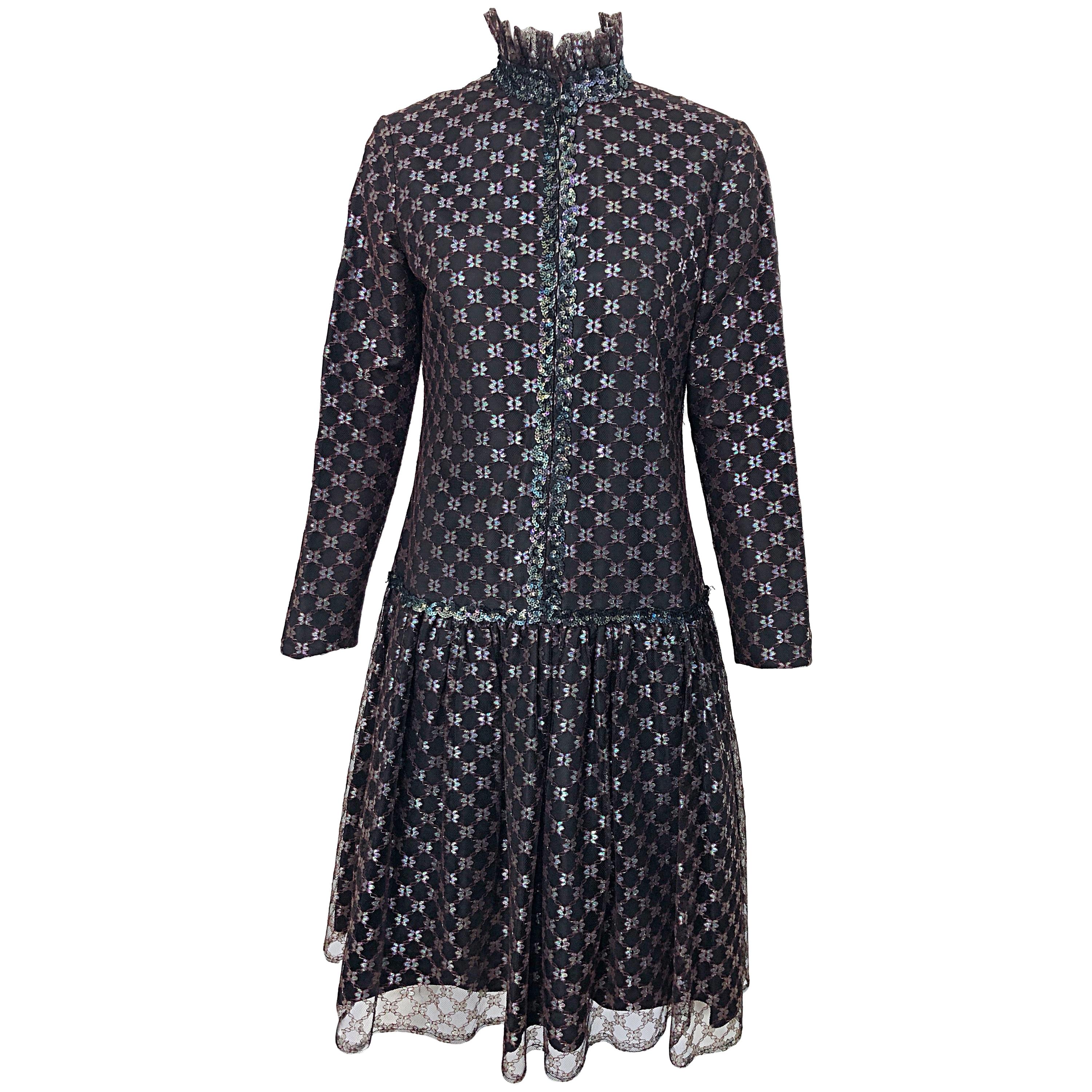 Oscar De La Renta 1960 Negro + Rojo Borgoña Vestido de Lentejuelas Iridiscentes con Cintura Caída en venta