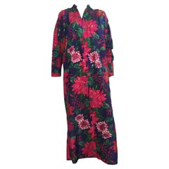 Vintage Oscar de la Renta 1980s Maxi Loungewear Floral Dress with Pockets Size Large.