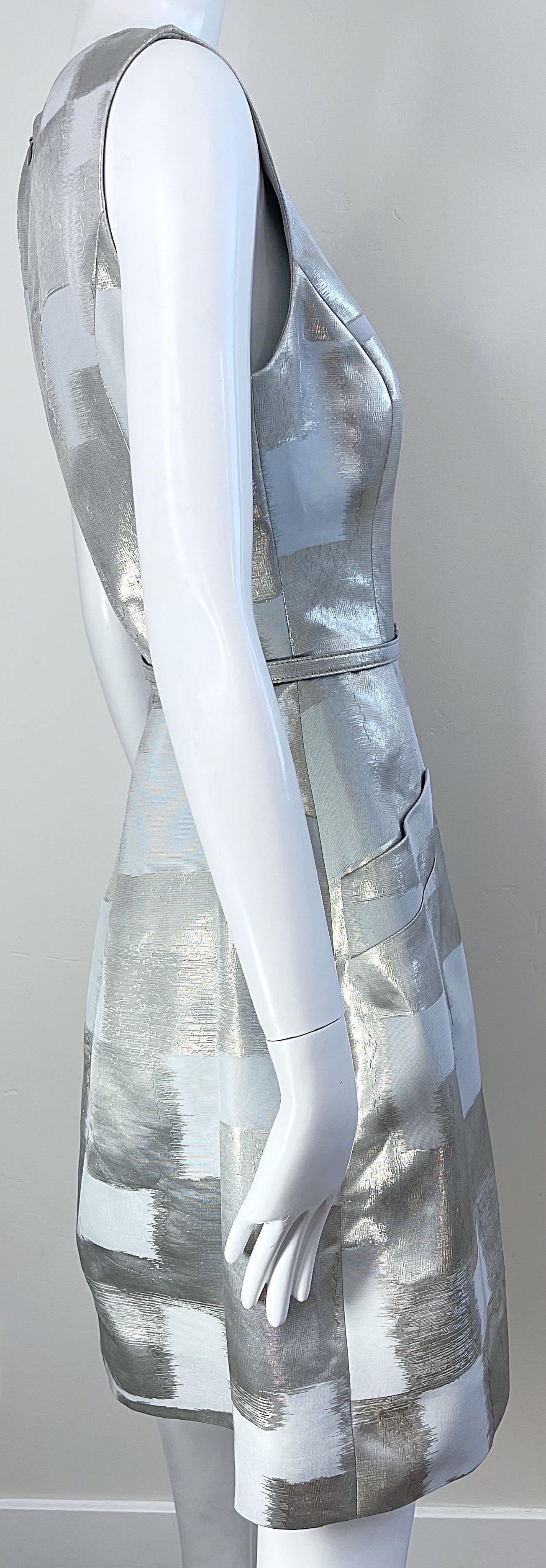 Oscar de la Renta 2000s Size 4 Silver Metallic Abstract Belted Fit n Flare Dress For Sale 6