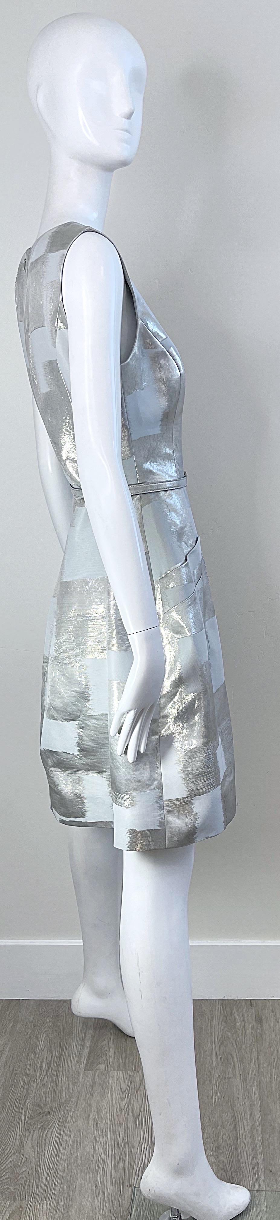 Oscar de la Renta 2000s Size 4 Silver Metallic Abstract Belted Fit n Flare Dress For Sale 9