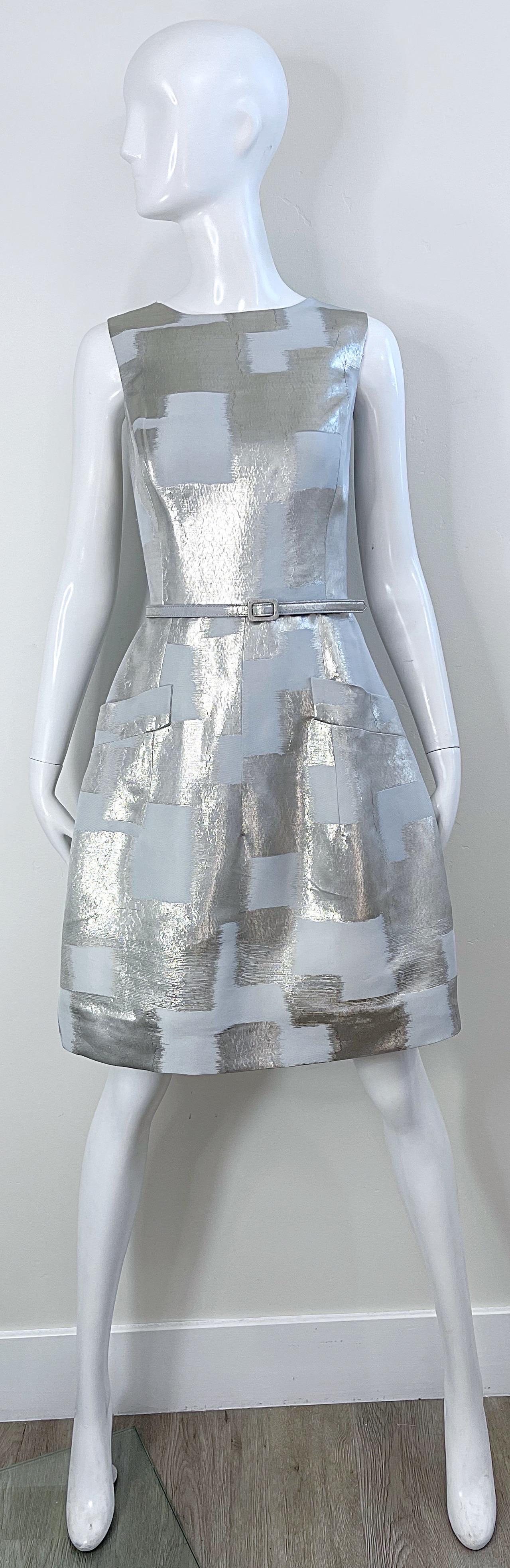 Oscar de la Renta 2000s Size 4 Silver Metallic Abstract Belted Fit n Flare Dress For Sale 10