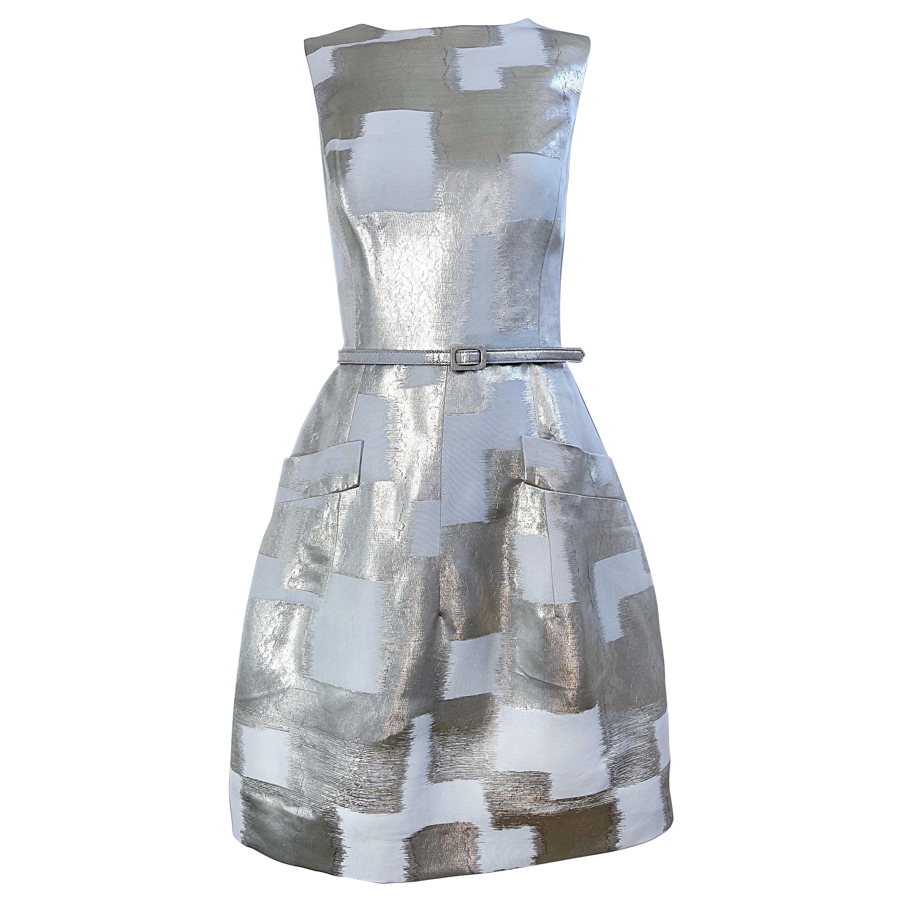 Oscar de la Renta - Robe ajustée et évasée avec ceinture, effet métallique abstrait, taille 4, années 2000