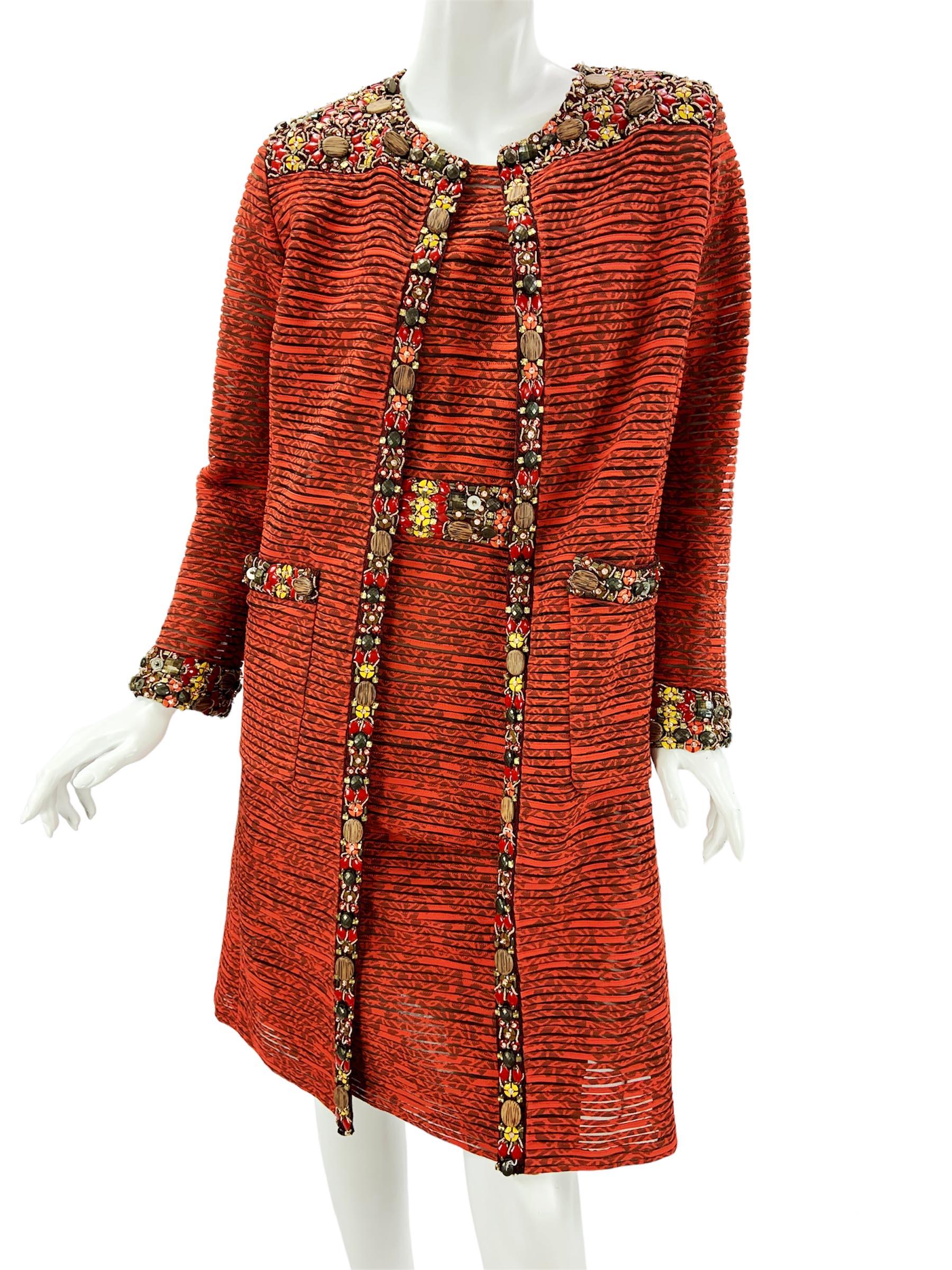 Oscar de la Renta Silk Brick Red Embellished Coat with Matching Dress
2009 Collection
Dress USA size - 6 , Coat - size 4 ( the measurements is match for the set ).
Silk Ribbons Over the Tulle, Exclusively Embellished, Coat Fully Lined in Sheer