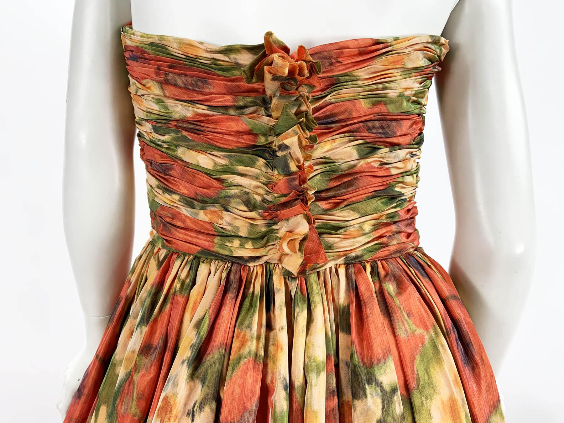 Oscar De La Renta 2009 Runway Taffeta Silk Flower Print Corset Dress Gown US 6 For Sale 4