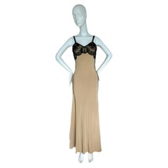 OSCAR DE LA RENTA 2009 Silk
Lace Evening Gown Maxi Dress OSCAR DE LA RENTA 2009 Silk
Lace Evening Gown Maxi Dress