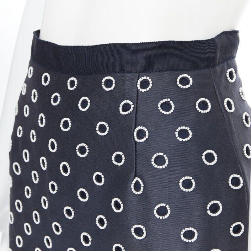 OSCAR DE LA RENTA 2011 navy blue cotton white bead embroidered cut out skirt US0 5