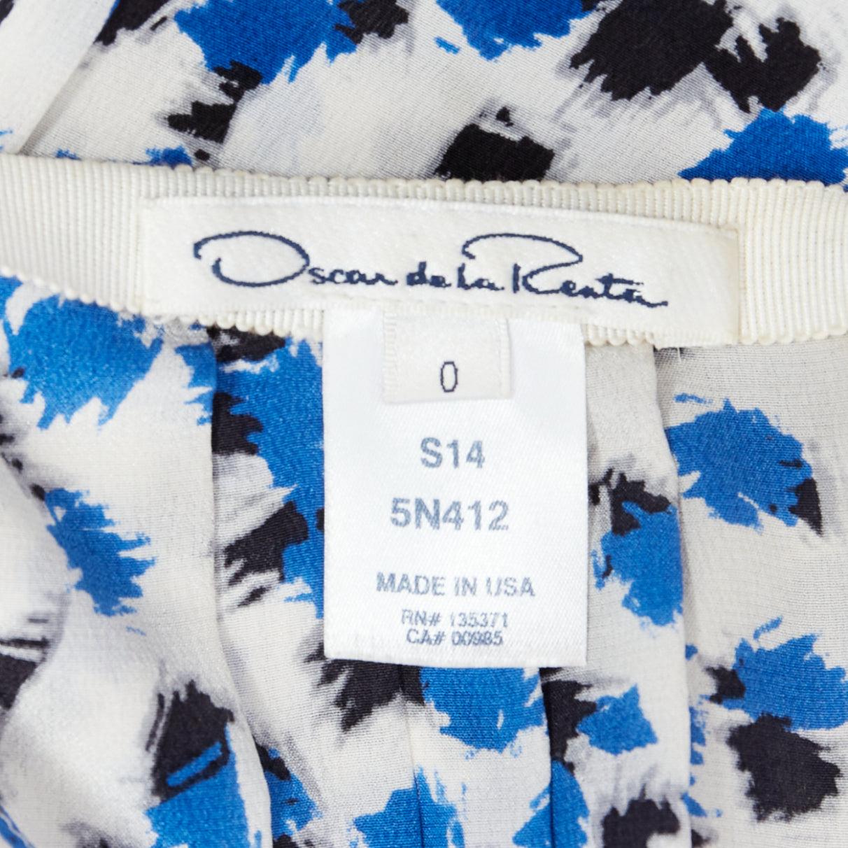 OSCAR DE LA RENTA 2014 100% soie bleu imprimé abstrait jupe midi US0 XS en vente 4