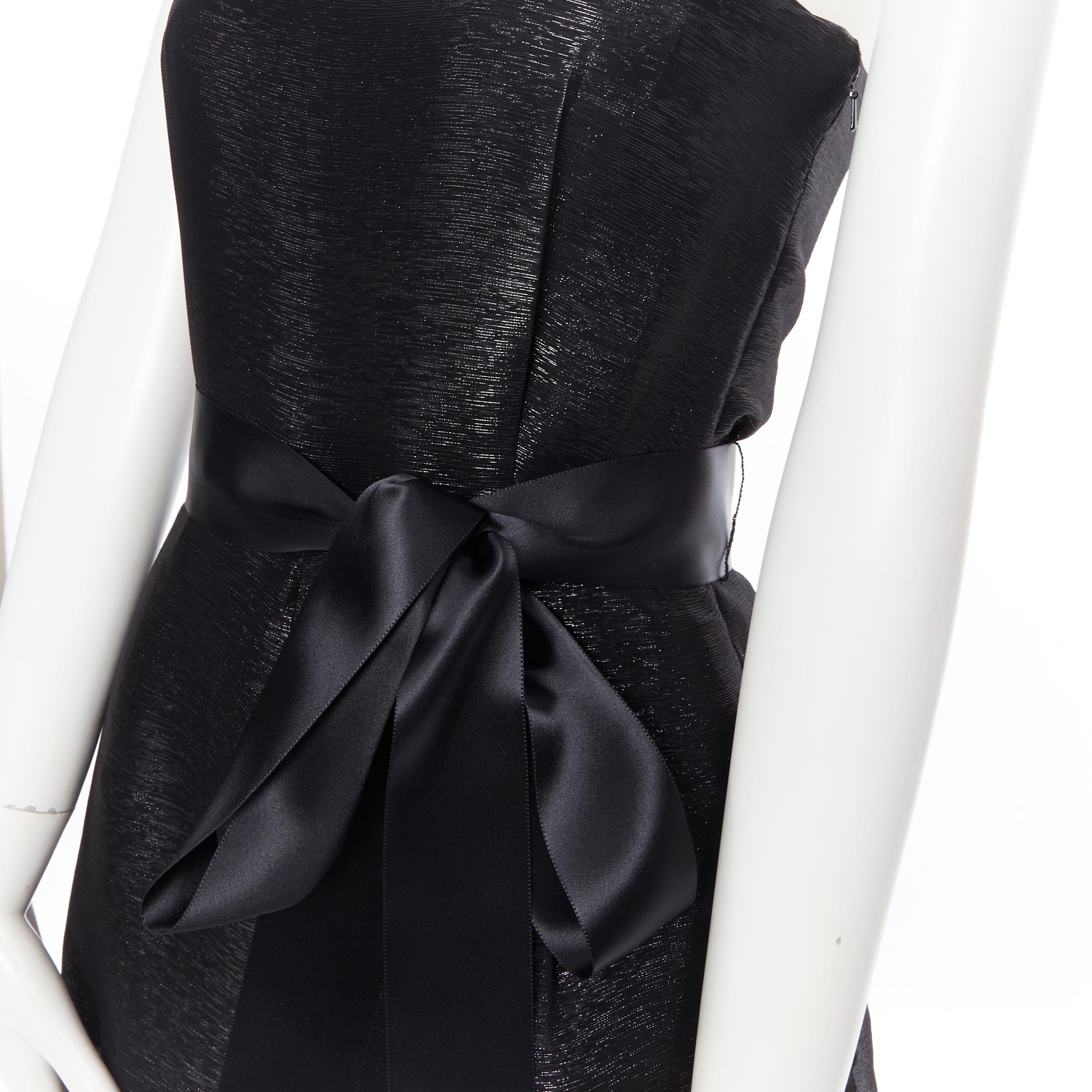 OSCAR DE LA RENTA 2014 black metallic silk blend corset bust belted jumpsuit US2
Brand: Oscar de la Renta
Designer: Oscar de la Renta
Collection: Pre Fall 2014
Model Name / Style: Jumpsuit
Material: Silk blend
Color: Black
Pattern: Solid
Closure: