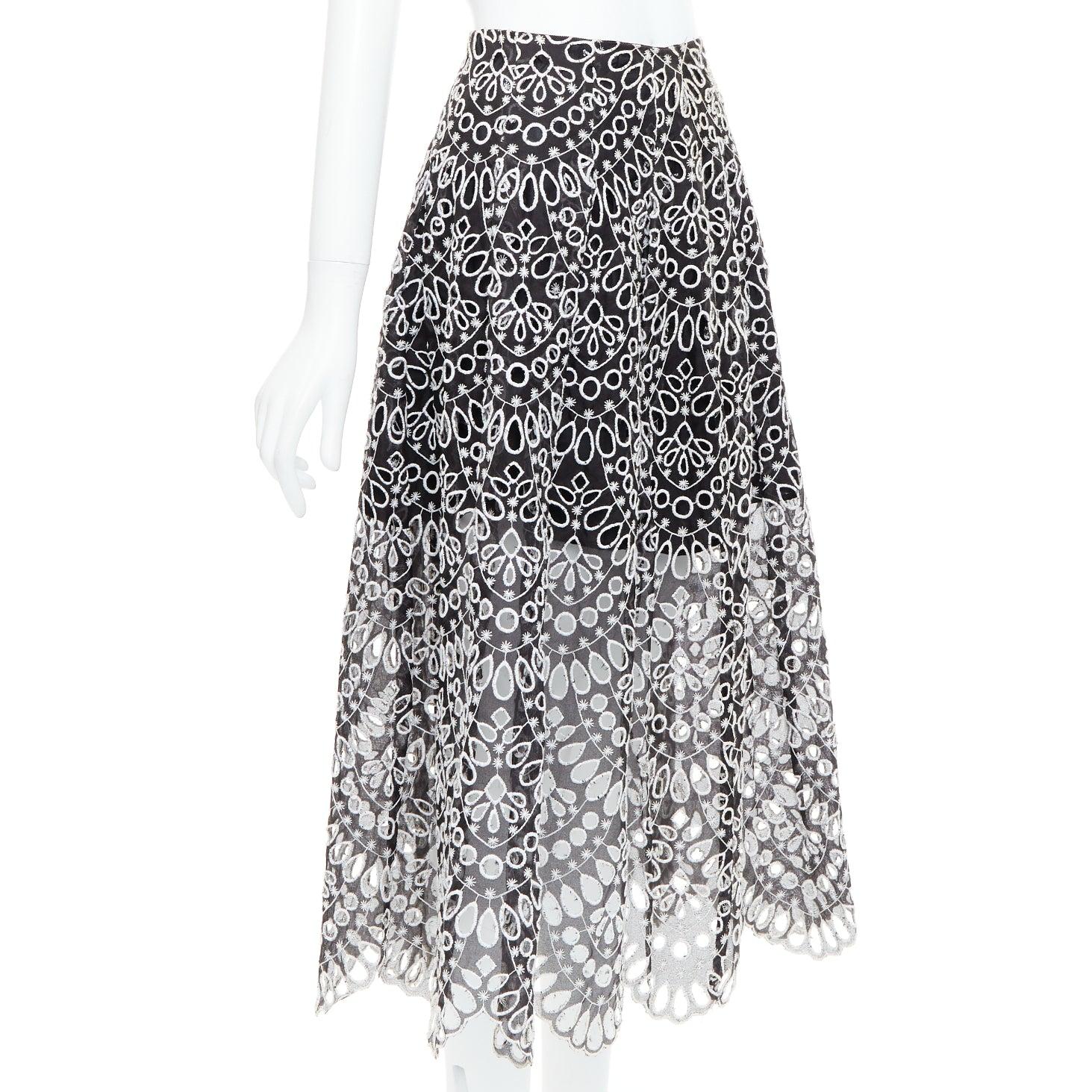 Black OSCAR DE LA RENTA 2015 black silk cotton embroidery anglais skirt US0 XS For Sale