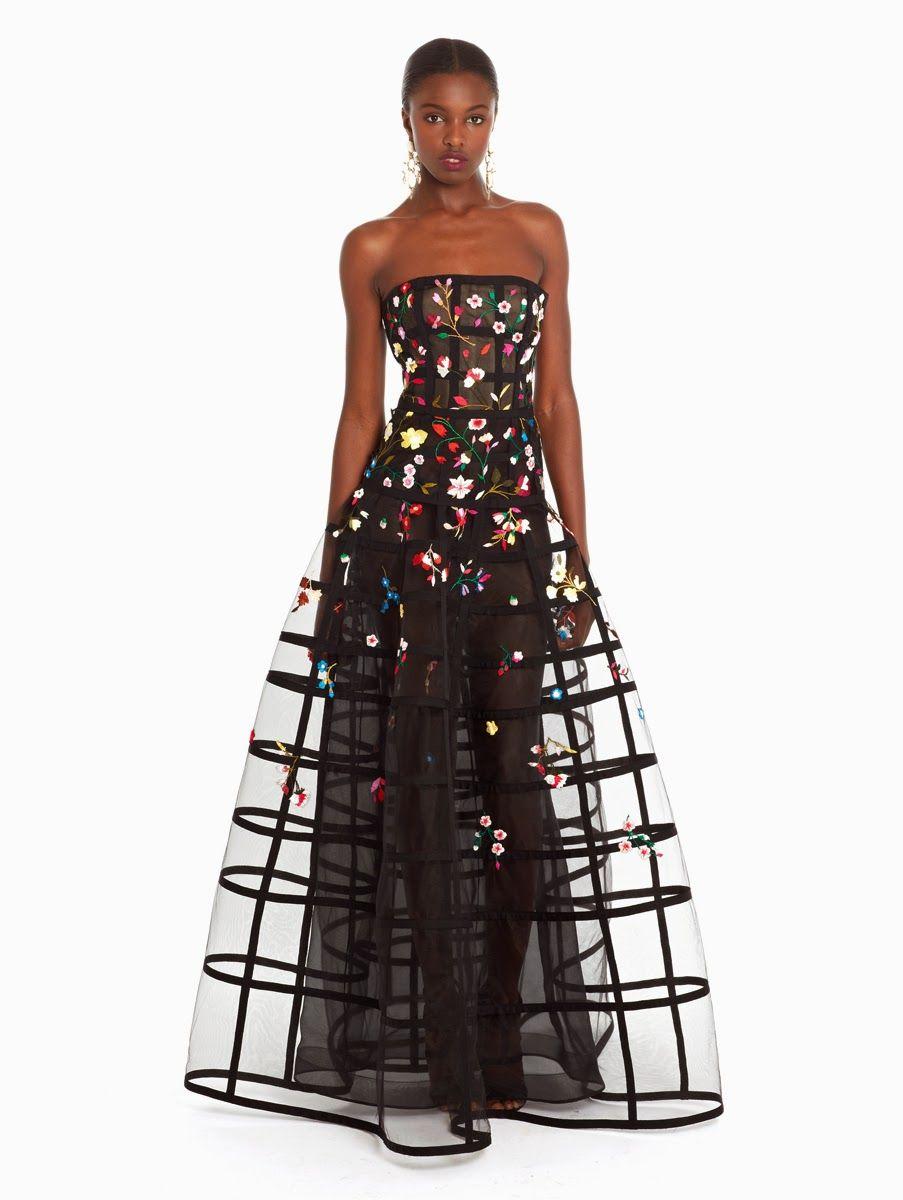 Iconic Oscar de la Renta Flower Embroidered Corset Dress Gown
2015 Resort Collection
USA size - 8
Flower embroidery , Grosgrain ribbon over the black nylon mesh make square styled cages around the gown, Fully lined in silk, Several underskirts,