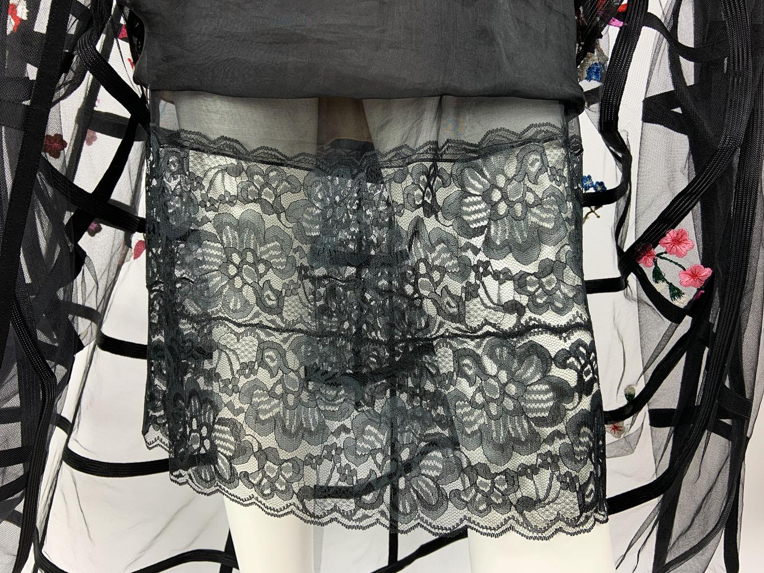 Women's Iconic Oscar de la Renta 2015 Flower Embroidered Cage Corset Dress Gown US 8 For Sale