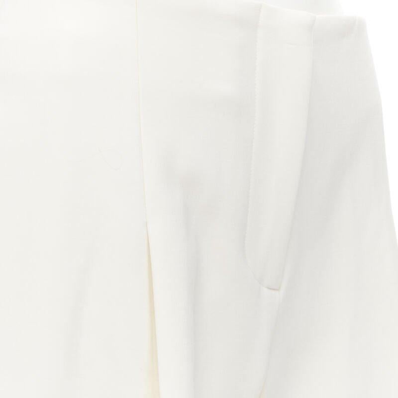 OSCAR DE LA RENTA 2015 virgin wool crepe cream pleated wide pants US2 XS
Reference: MELK/A00070
Brand: Oscar de la Renta
Collection: P15
Material: Wool
Color: Beige
Pattern: Solid
Closure: Zip
Extra Details: Pleat front. Dual side pockets.
Made in: