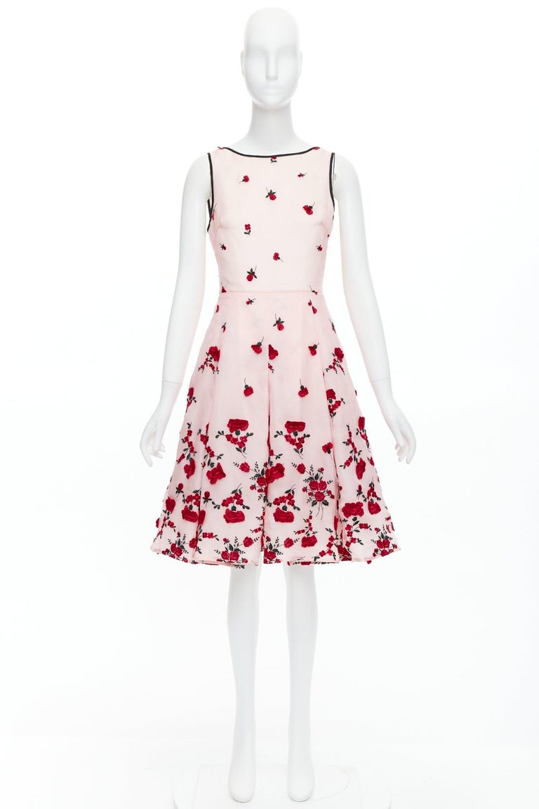 OSCAR DE LA RENTA 2016 pink red degrade carnation rose embroidered dress  US4 S For Sale at 1stDibs