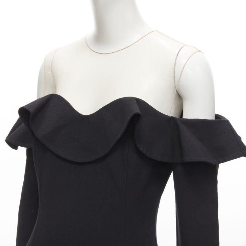 OSCAR DE LA RENTA 2018 sheer yoke ruffle off shoulder flute skirt dress US6 S
Reference: KEDG/A00226
Brand: Oscar de la Renta
Collection: 2018
Material: Wool, Blend
Color: Black
Pattern: Solid
Closure: Zip
Extra Details: Sheer yoke collar. Ruffle