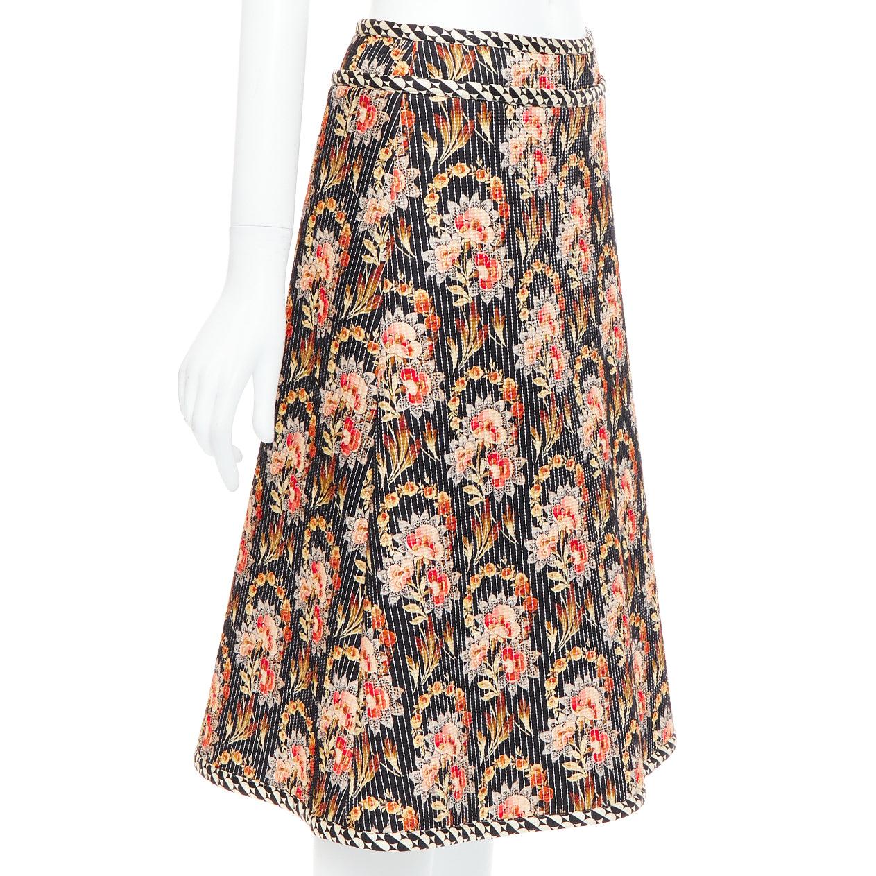 Beige OSCAR DE LA RENTA 2019 multicolor 100% silk floral print quilted skirt US0 XS For Sale