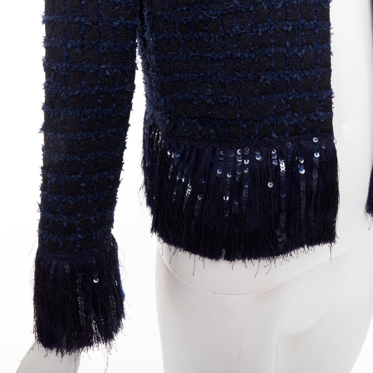 OSCAR DE LA RENTA 2023 navy blue wool tweed sequin fringe hem jacket XS
Reference: LNKO/A02592
Brand: Oscar de la Renta
Designer: Oscar De La Renta
Collection: PF23
Material: Virgin Wool, Blend
Color: Navy
Pattern: Solid
Closure: Snap Buttons
Extra