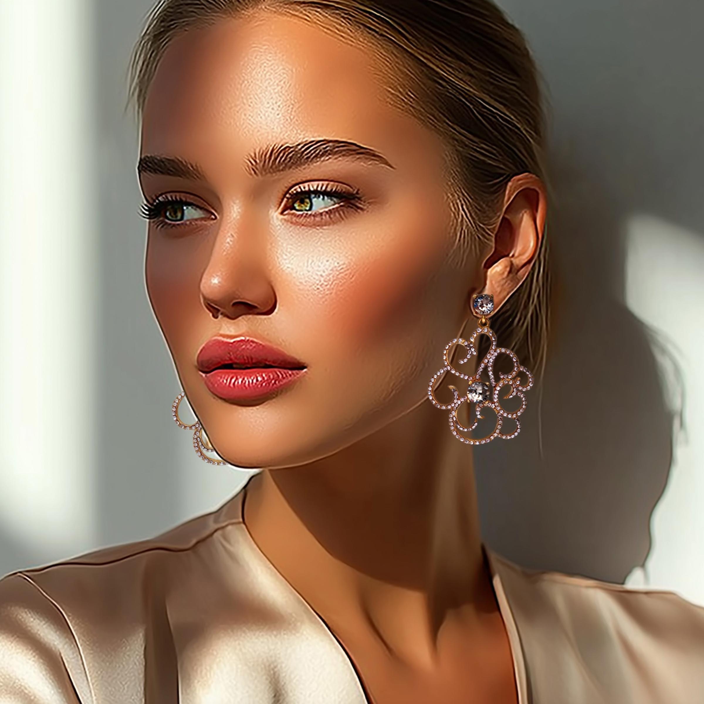 Oscar De La Renta 22K Gold Filigree Flower Peach Crystal Chandelier Post Earring For Sale 3