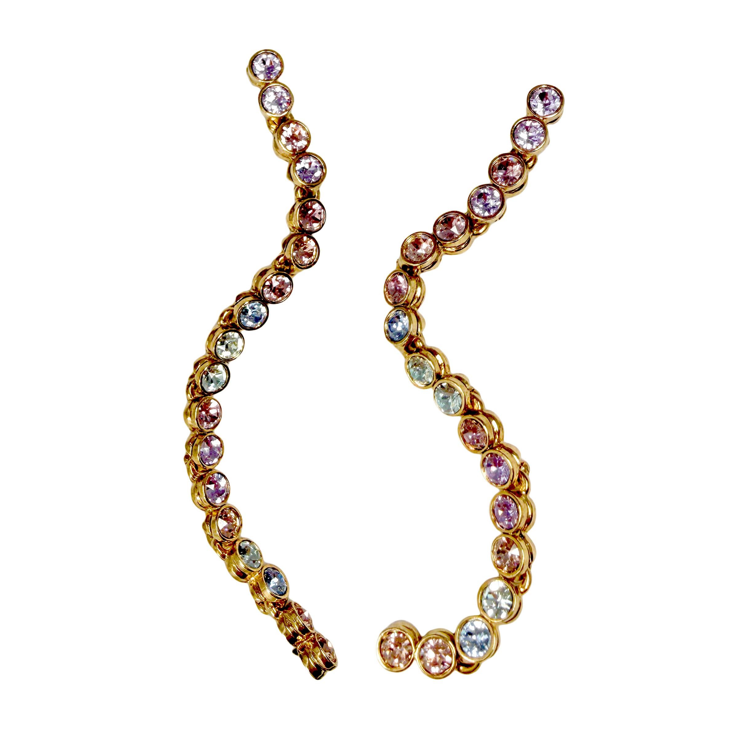 Oscar De La Renta - Orecchini a perno in oro 22k con cristalli Swarovski multipli e pastello in vendita 5