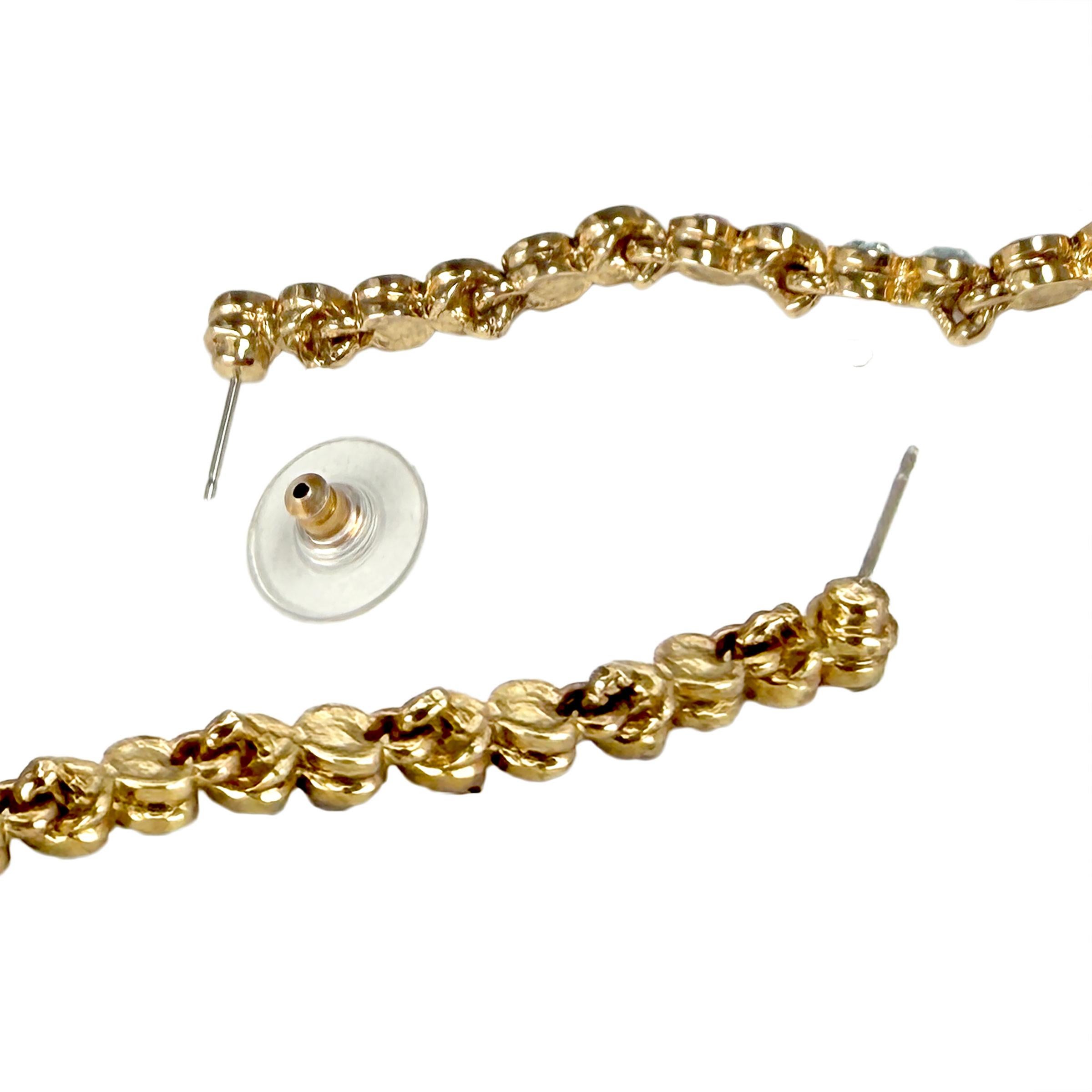 Oscar De La Renta - Orecchini a perno in oro 22k con cristalli Swarovski multipli e pastello in vendita 8