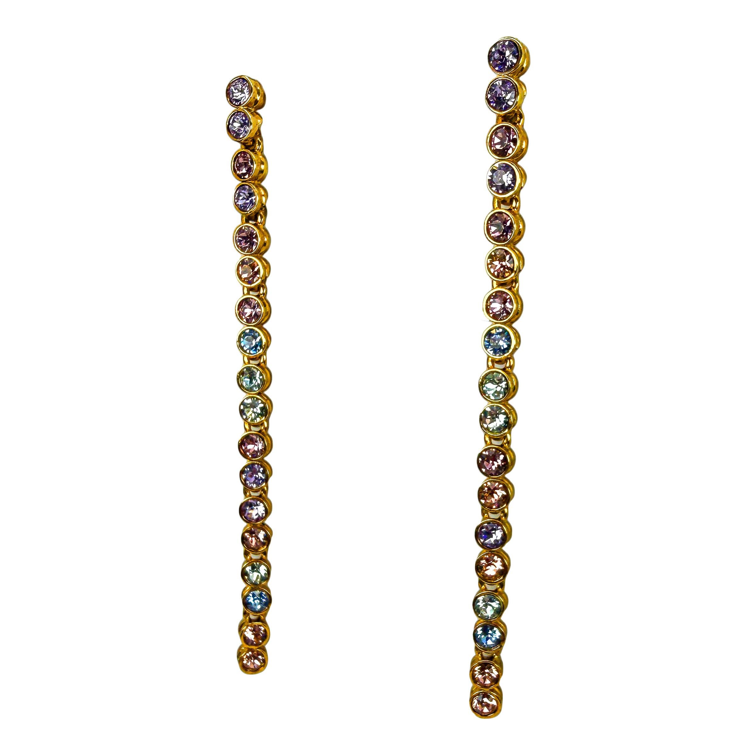 Oscar De La Renta - Orecchini a perno in oro 22k con cristalli Swarovski multipli e pastello in vendita 3