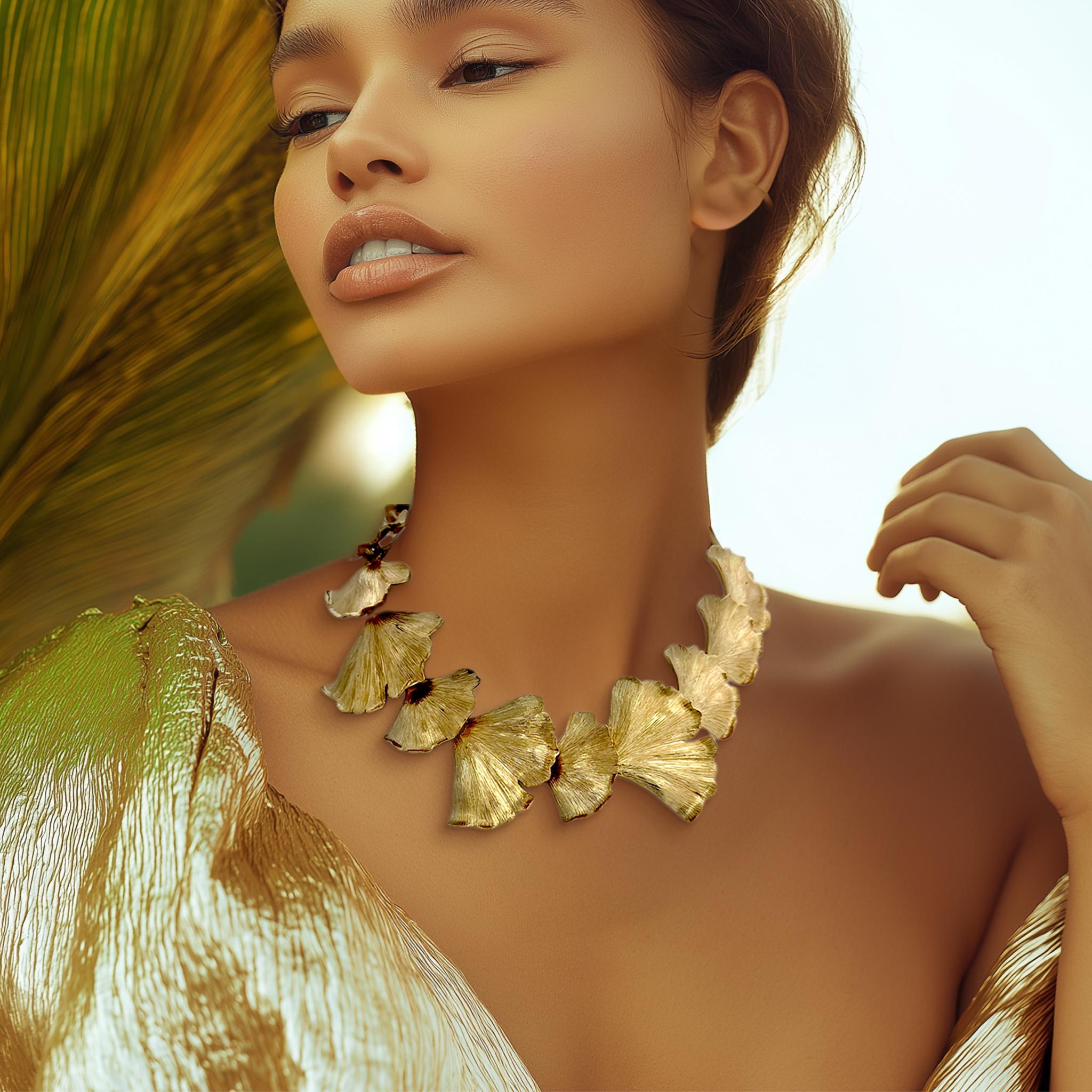Oscar de la Renta 22K Gold-Plated Pewter & Brass Ginkgo Leaf Statement Necklace For Sale 1