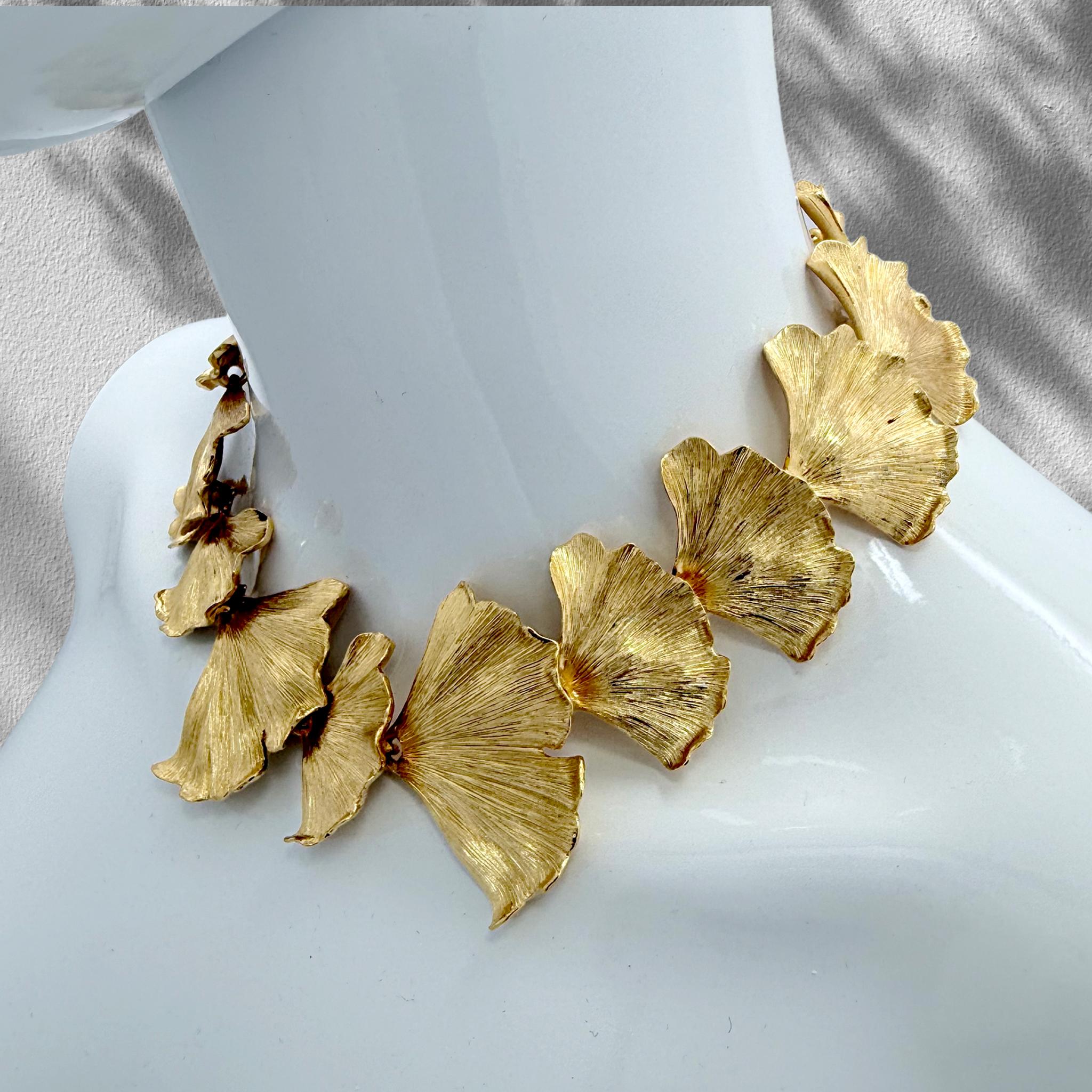 Oscar de la Renta 22K Gold-Plated Pewter & Brass Ginkgo Leaf Statement Necklace For Sale 3