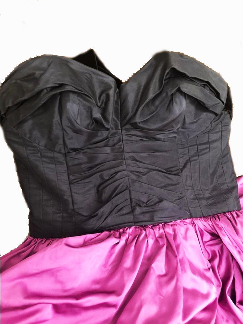 F/2015 Look# 53 Oscar de la Renta Dress with Boneless Internal Bodice size 4 In Excellent Condition In Montgomery, TX