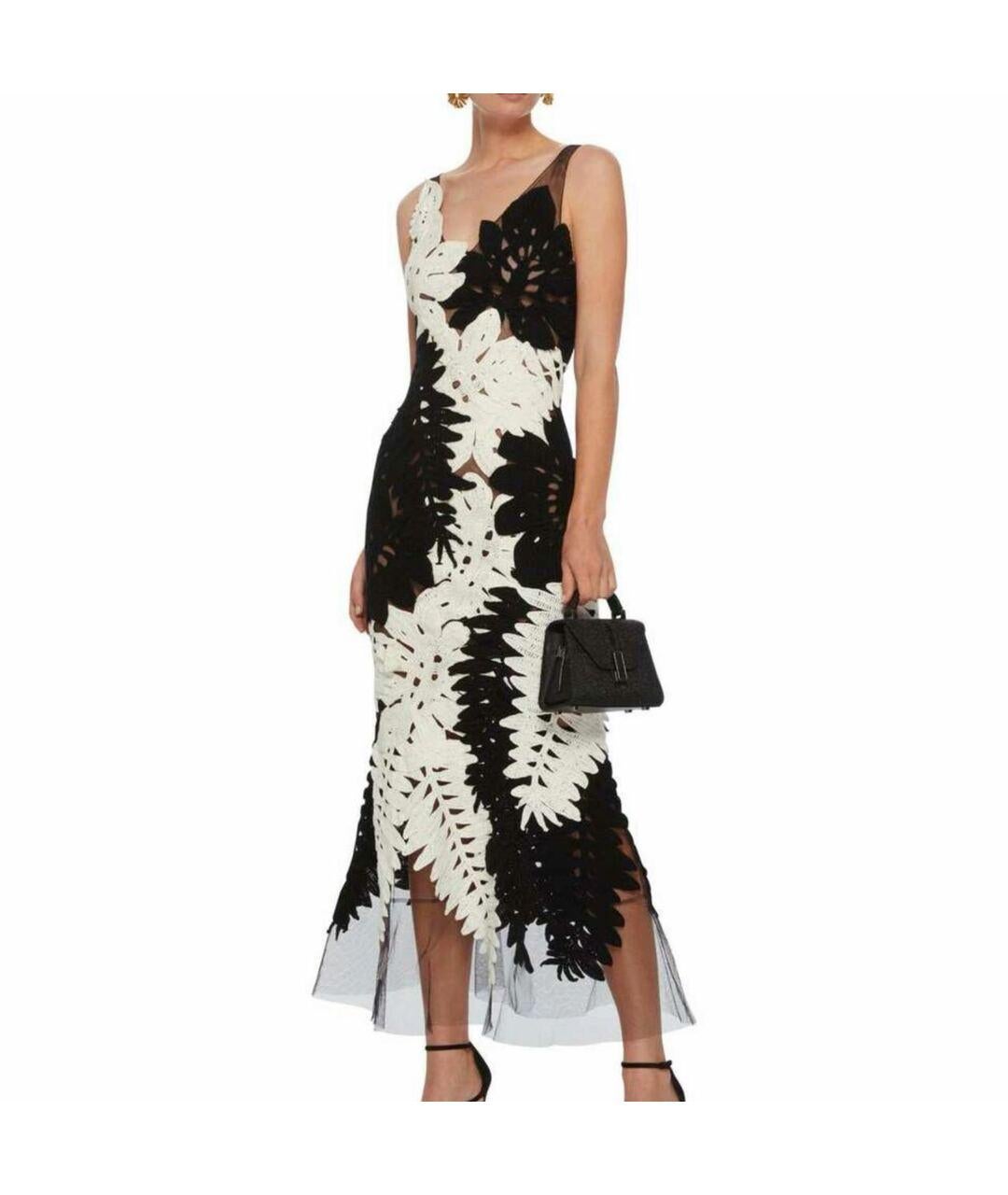 OSCAR DE LA RENTA


Schwarzes und weißes langes Baumwollkleid
Spitze, Spitzengewebe 
Ärmellos
Reißverschluss hinten 

Größe US 8 - L
Inhalt: 100% Baumwolle

Aus Vorbesitz, ausgezeichneter Zustand! Einmal getragen, war in chemischer Reinigung 

