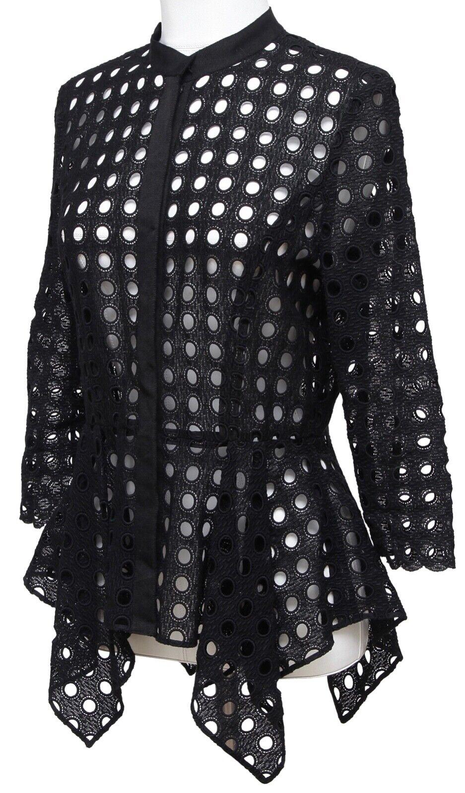 OSCAR DE LA RENTA Black Cardigan Jacket Eyelet Lace 3/4 Sleeve Sz 4 In Good Condition For Sale In Hollywood, FL