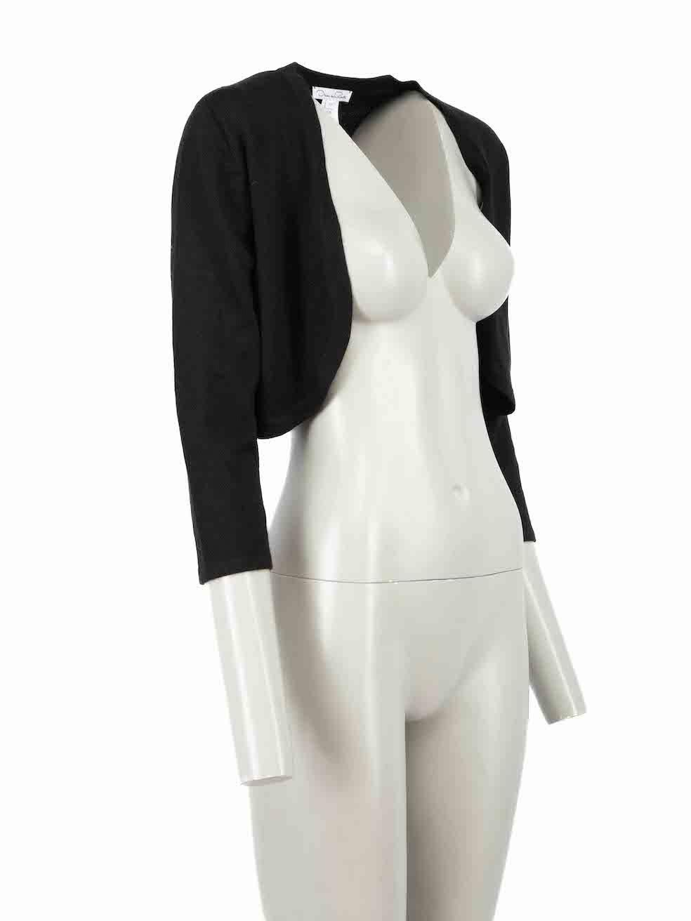 CONDITION is Very good. Minimal wear to knitwear is evident. Minimal wear to knit composition with a single small pull to the weave found at the front on this used Oscar de la Renta designer resale item.
 
Details
Black
Cashmere
Knit cardigan
Long