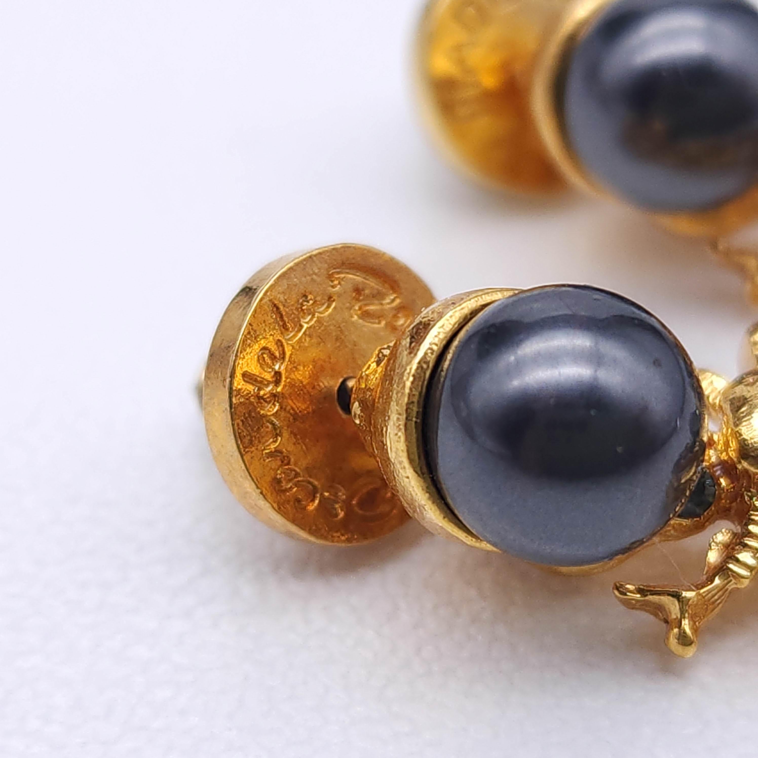 Modern Oscar de la Renta Black Crystal Faux Pearl Gold Bee Stud Earrings For Sale