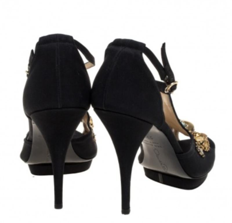 Oscar de la Renta Black Fabric Embellished Platform Ankle Strap Sandals 39.5 For Sale 2