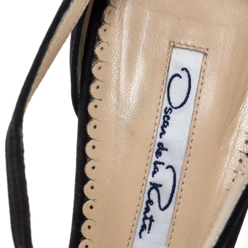 Women's Oscar de la Renta Black Fabric Embellished Platform Ankle Strap Sandals 39.5 For Sale