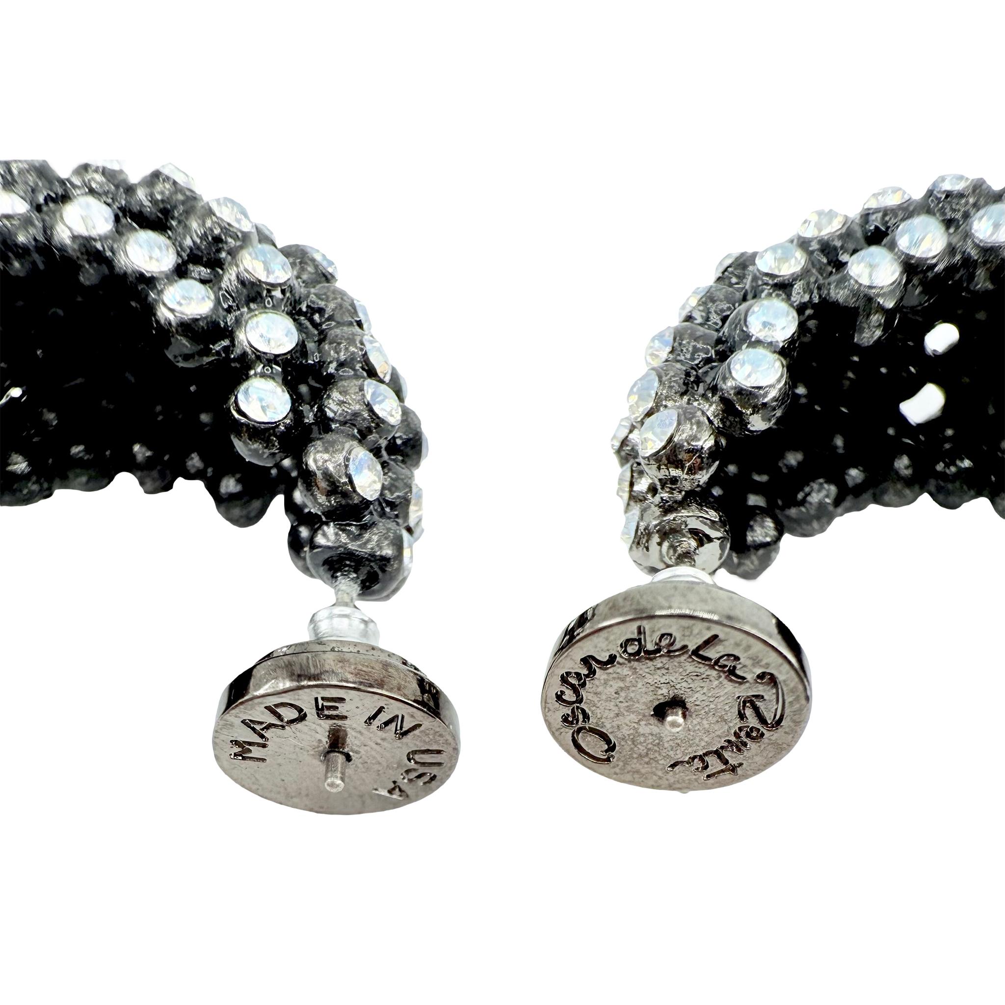 Oscar De La Renta - Orecchini Demi-Hoop curvi con pavé di cristallo placcato ematite nera in vendita 5