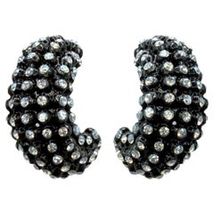 Oscar de la Renta Black Hematite-Plated Pavé Crystal Curved Demi-Hoop Earrings