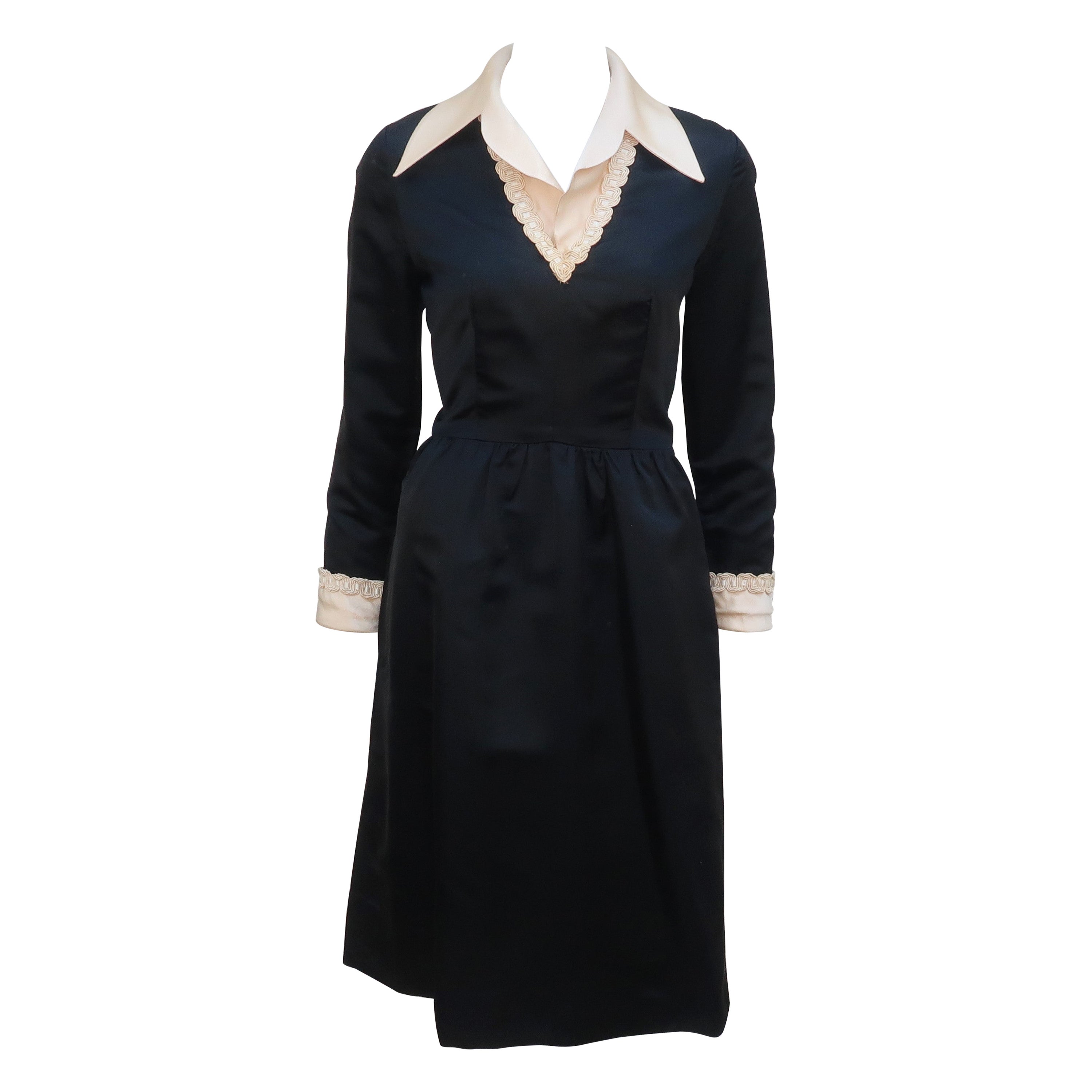 Oscar de La Renta Schwarzes & elfenbeinfarbenes Satin-Cocktailkleid, 1970er Jahre