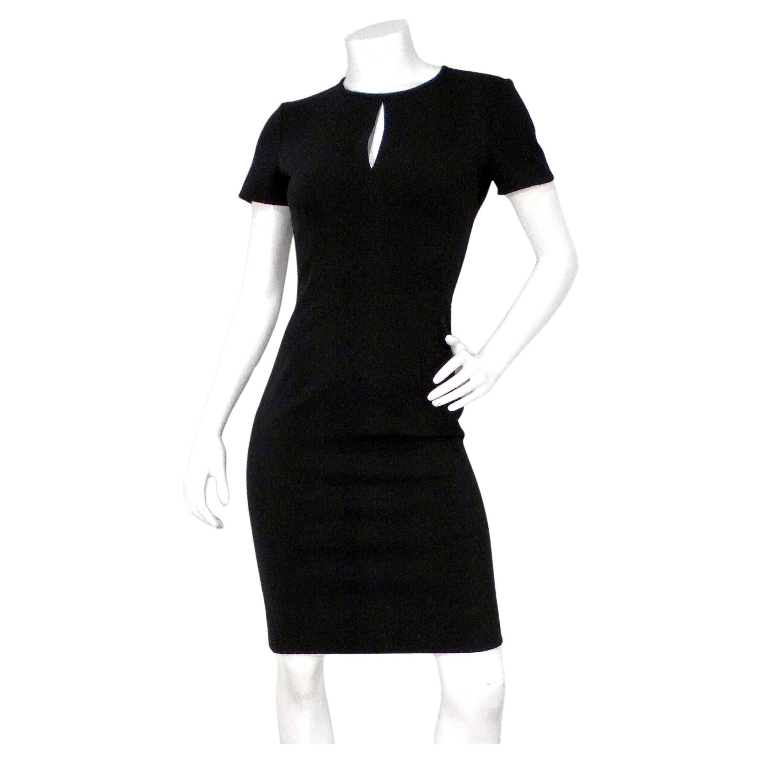 Oscar De La Renta - Robe fourreau noire avec trou de serrure en vente