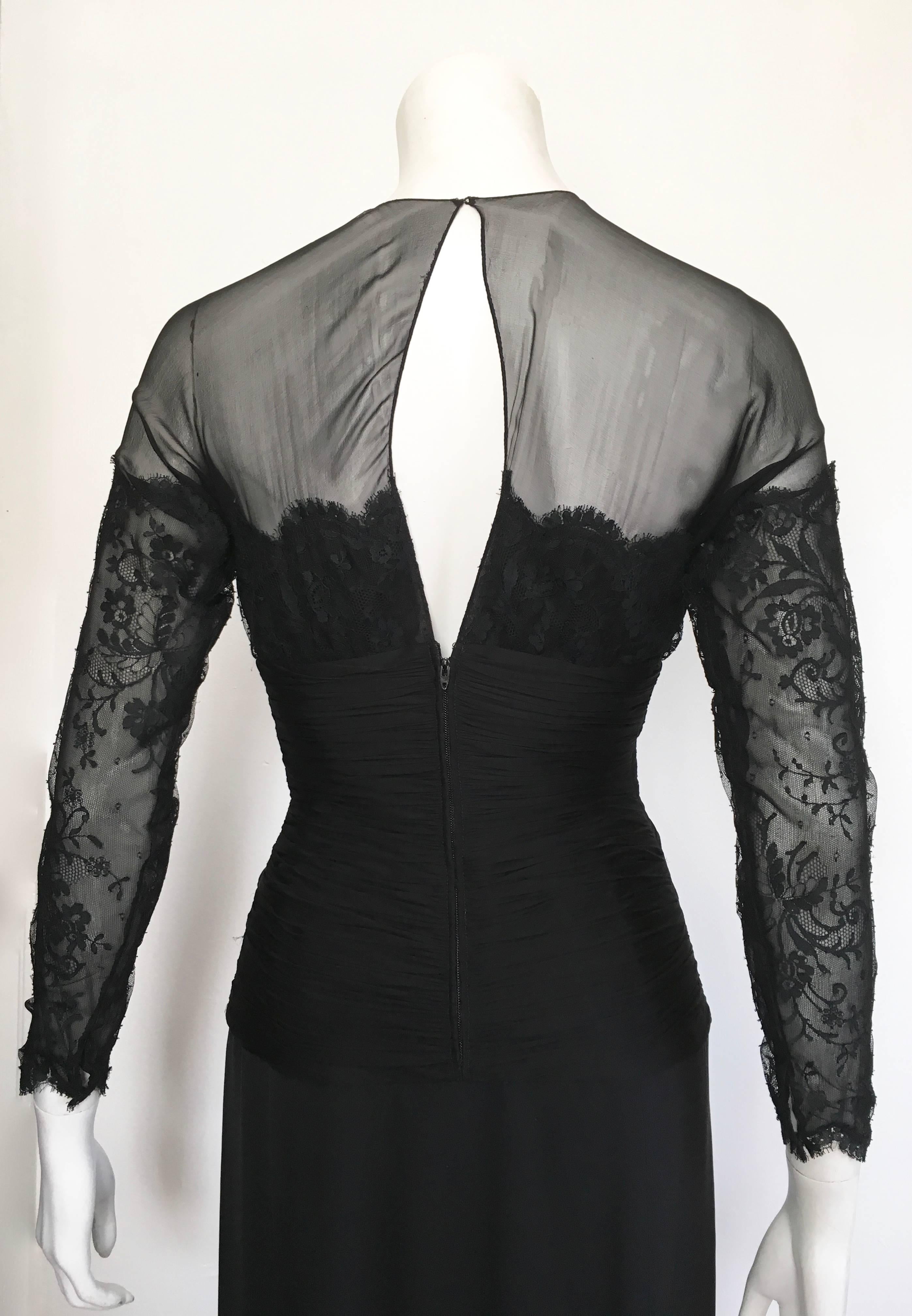 Oscar de la Renta Black Lace Evening Gown Size 6.  For Sale 2
