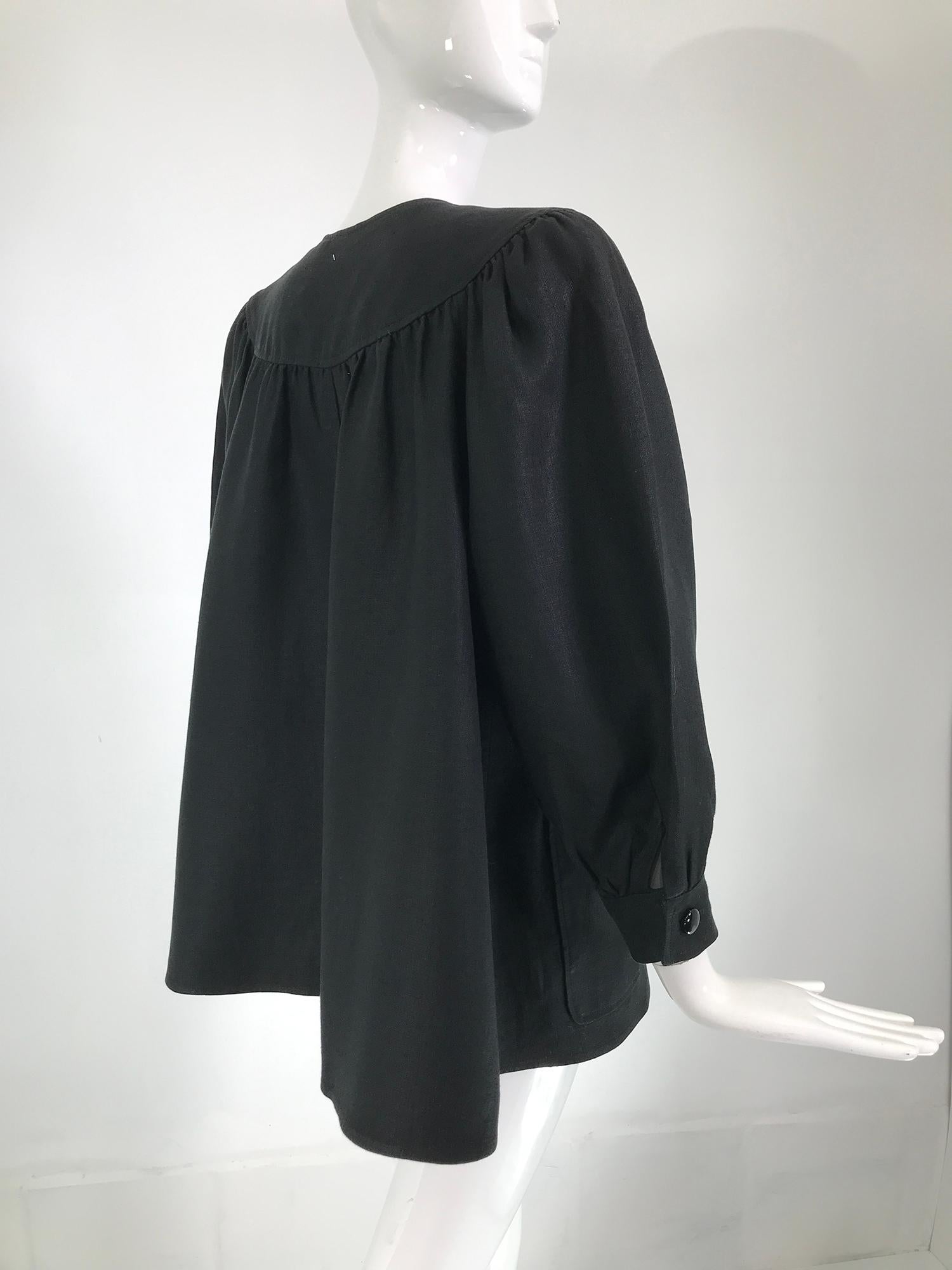 Oscar de la Renta Schwarze Leinenjacke mit vollen Ärmeln und Knopfleiste 1980er im Angebot 3